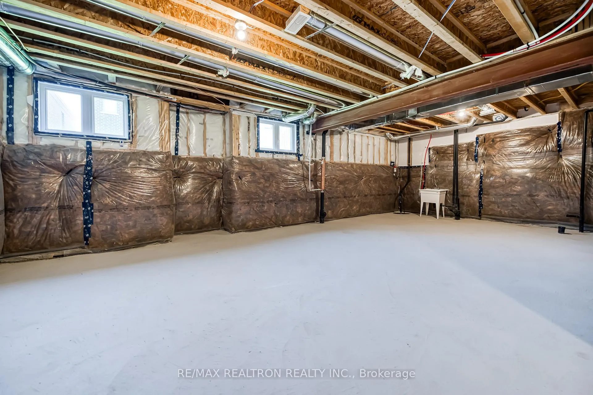 Photo 48 of 63 Greenridge Crescent, Markham, Victoria Square — HOMEH