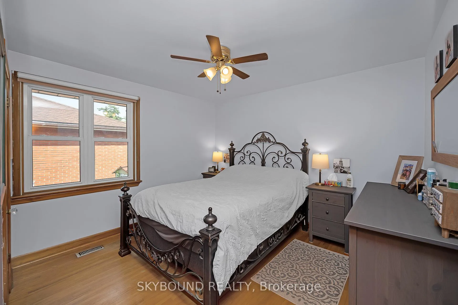 Photo 12 of 103 McElroy Road E, Hamilton, Balfour — HOMEH
