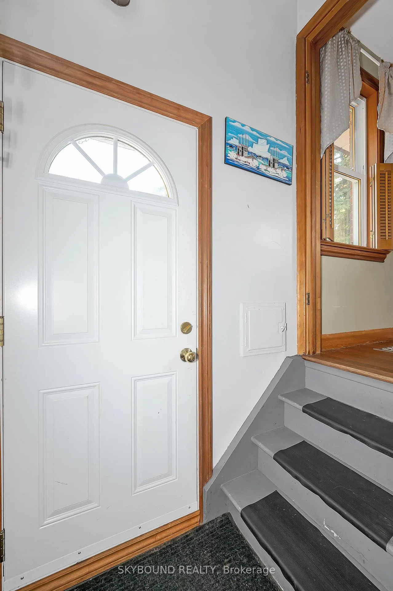 Photo 17 of 103 McElroy Road E, Hamilton, Balfour — HOMEH