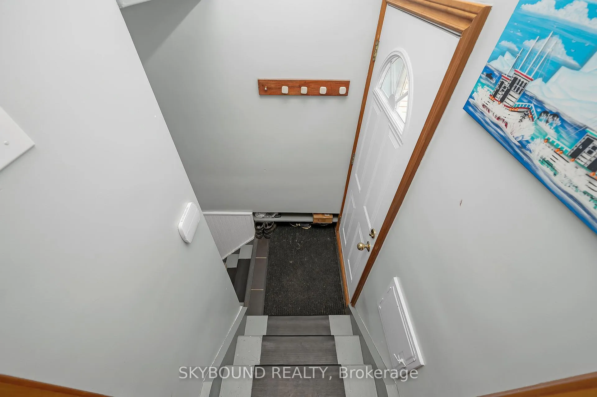 Photo 18 of 103 McElroy Road E, Hamilton, Balfour — HOMEH