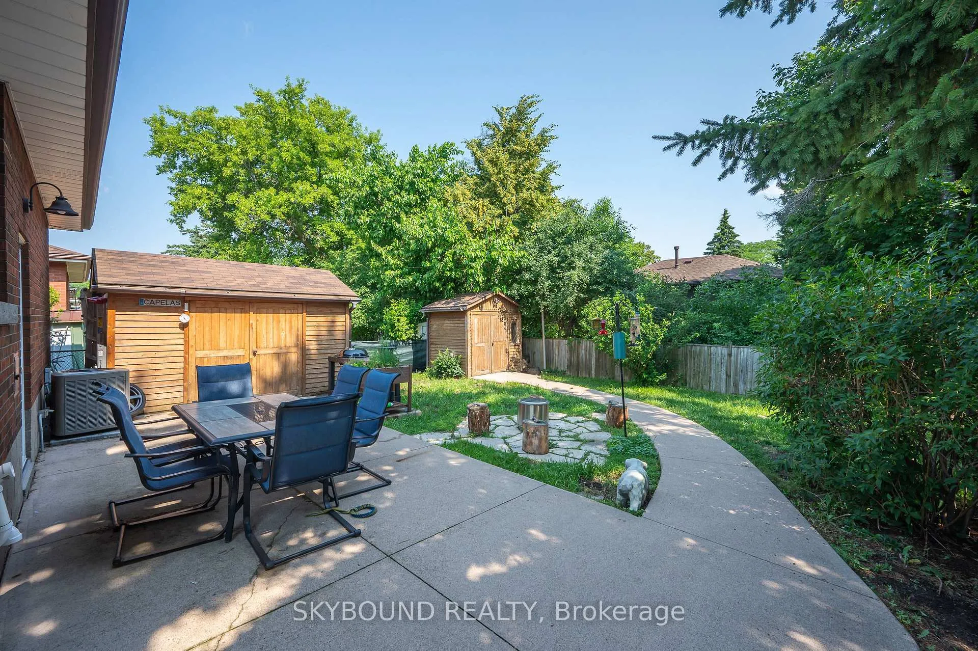 Photo 27 of 103 McElroy Road E, Hamilton, Balfour — HOMEH