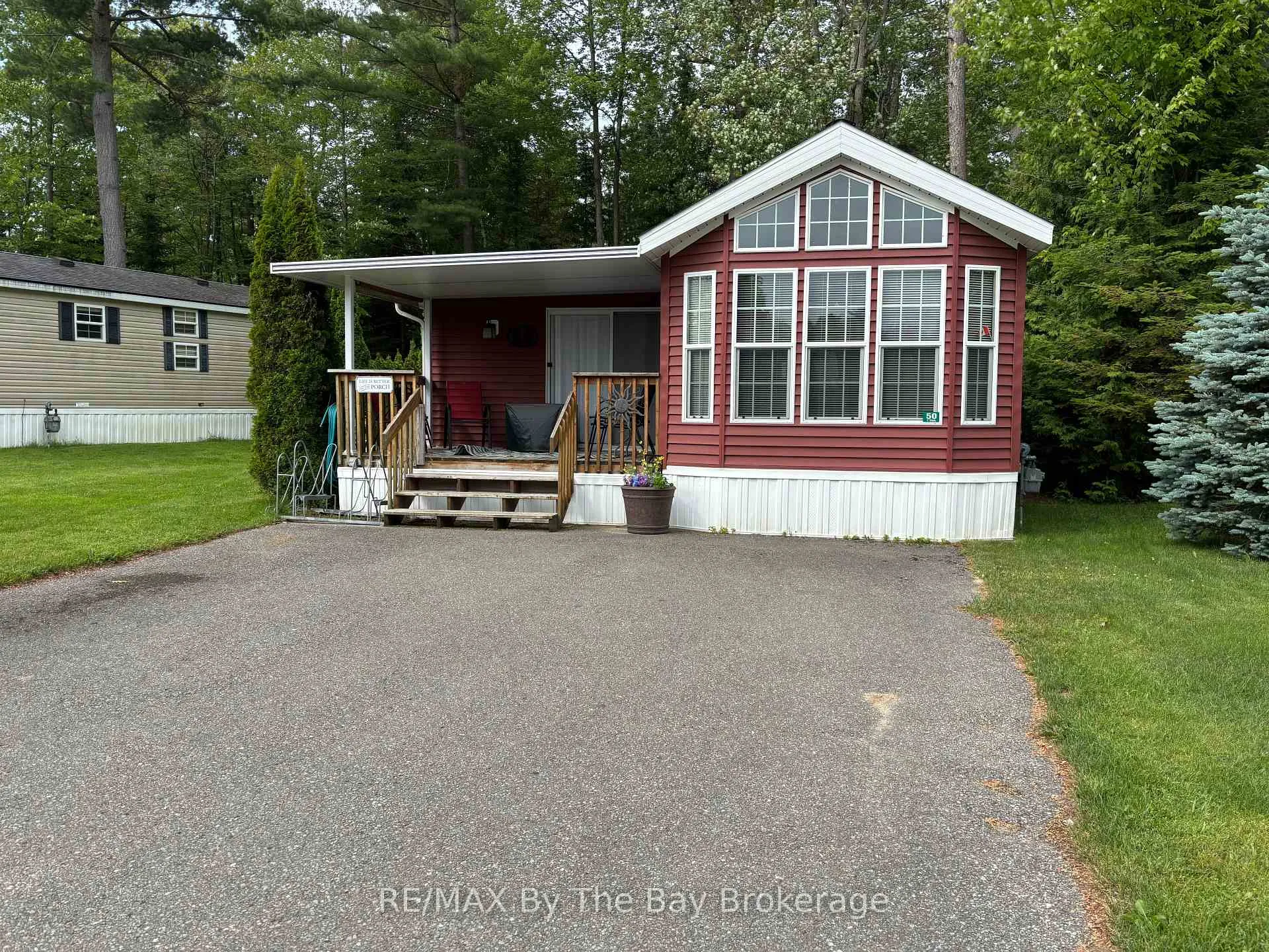 Photo 2 of 50 Temagami Trail, Wasaga Beach — HOMEH