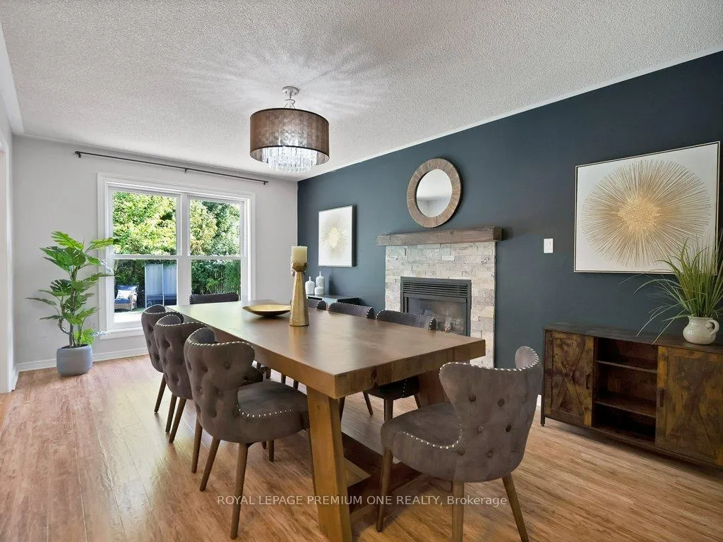 Photo 10 of 417 Kingsview Drive, Caledon, Bolton North — HOMEH