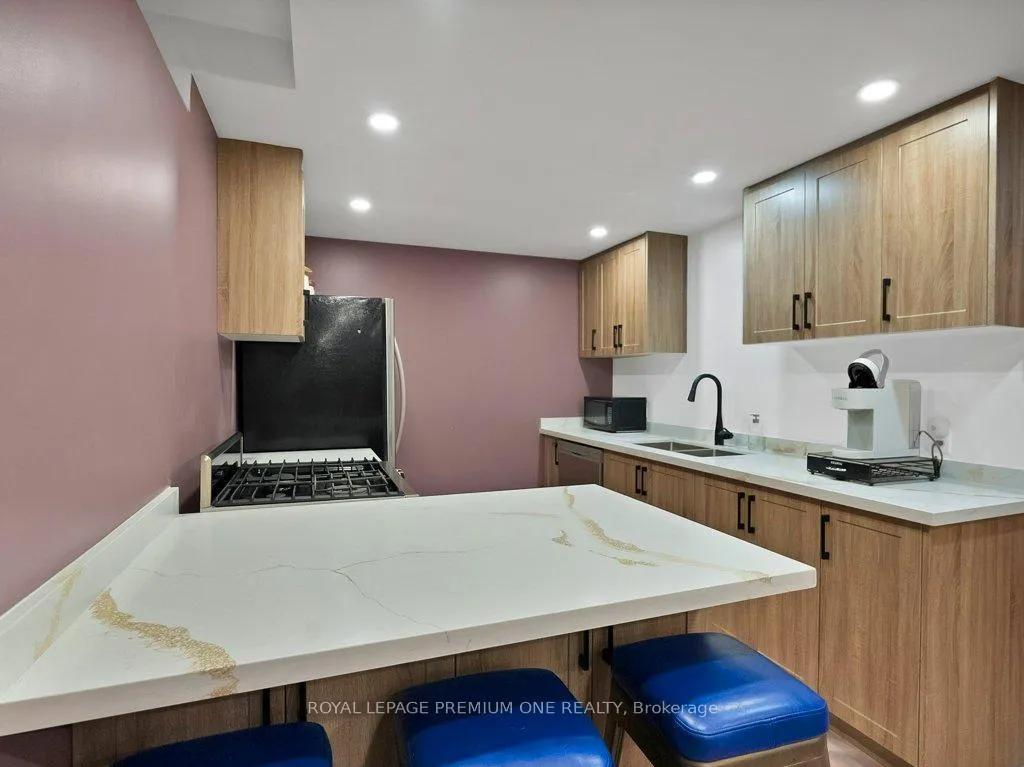 Photo 29 of 417 Kingsview Drive, Caledon, Bolton North — HOMEH