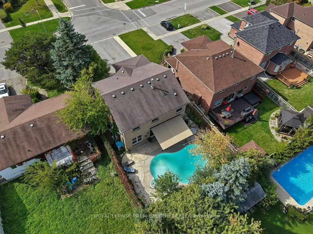 Photo 33 of 417 Kingsview Drive, Caledon, Bolton North — HOMEH