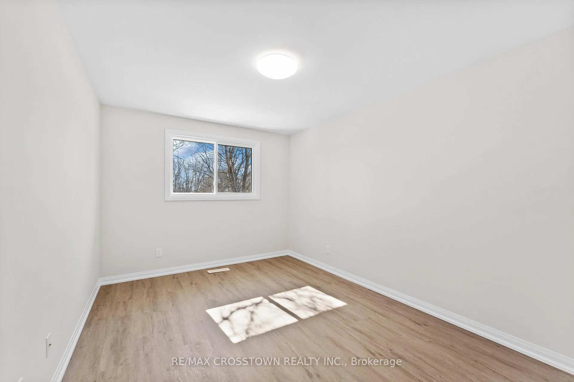 Photo 14 of 43 Charlbrook Avenue, Barrie, Cundles East — HOMEH