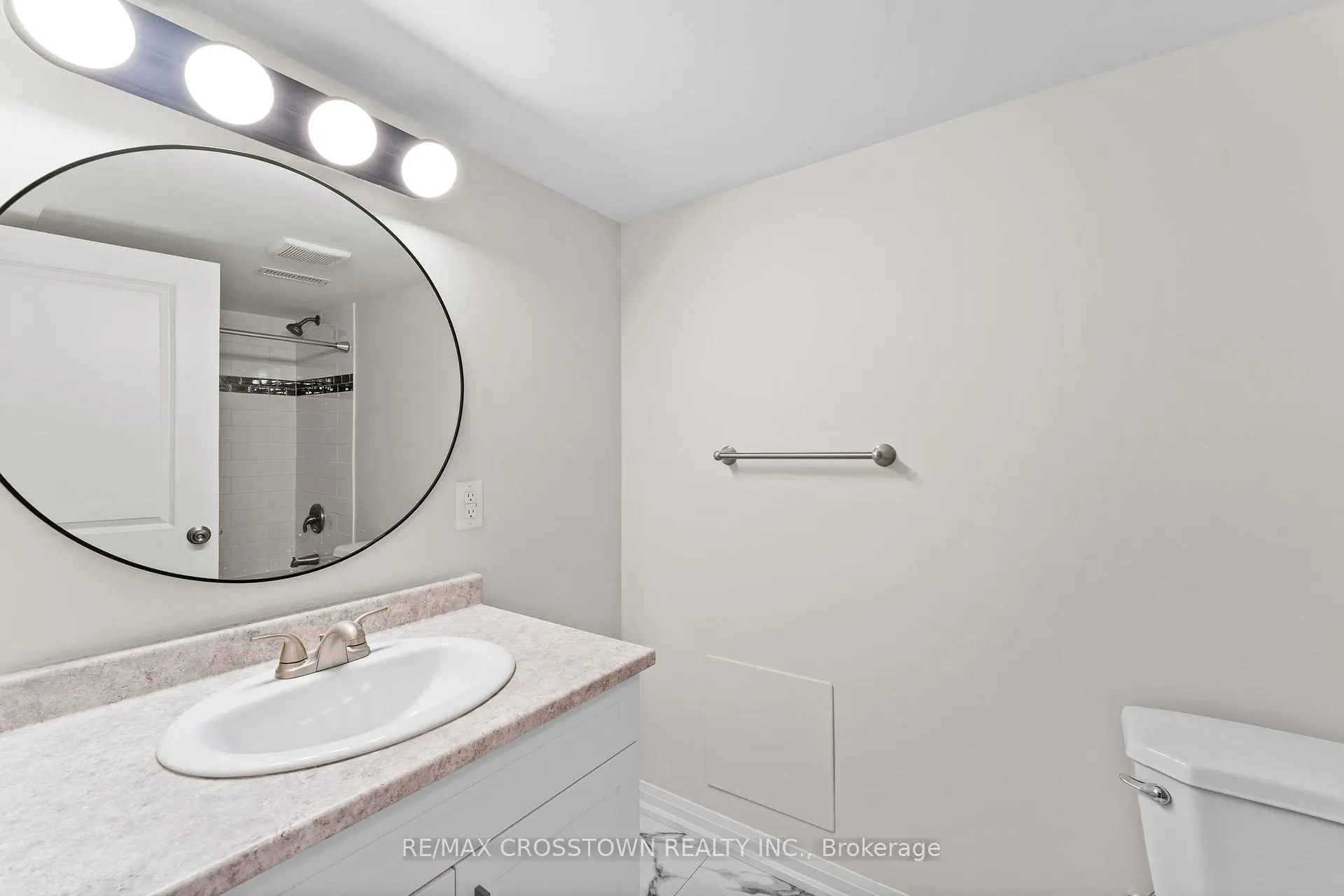 Photo 25 of 43 Charlbrook Avenue, Barrie, Cundles East — HOMEH