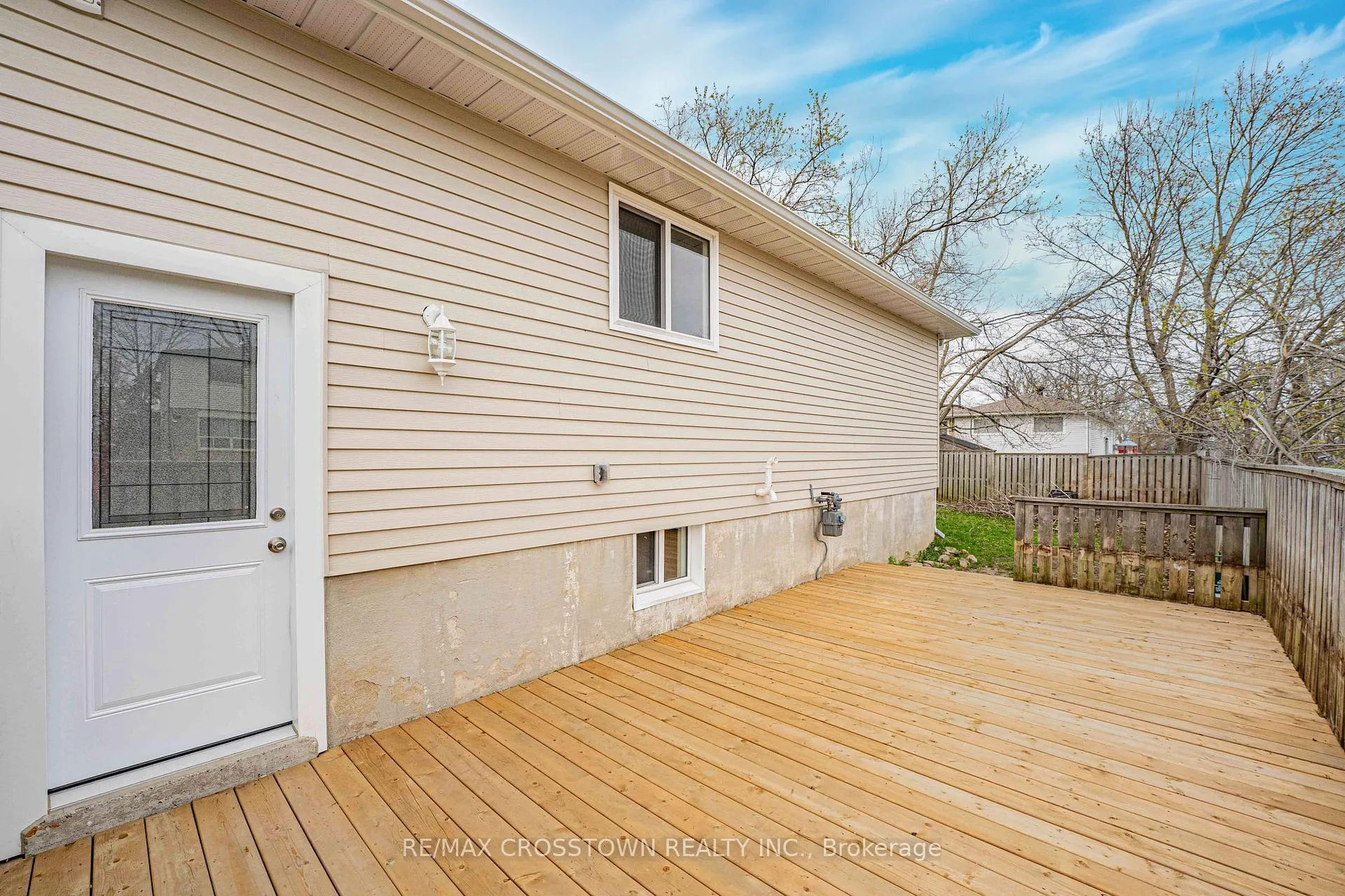 Photo 36 of 43 Charlbrook Avenue, Barrie, Cundles East — HOMEH