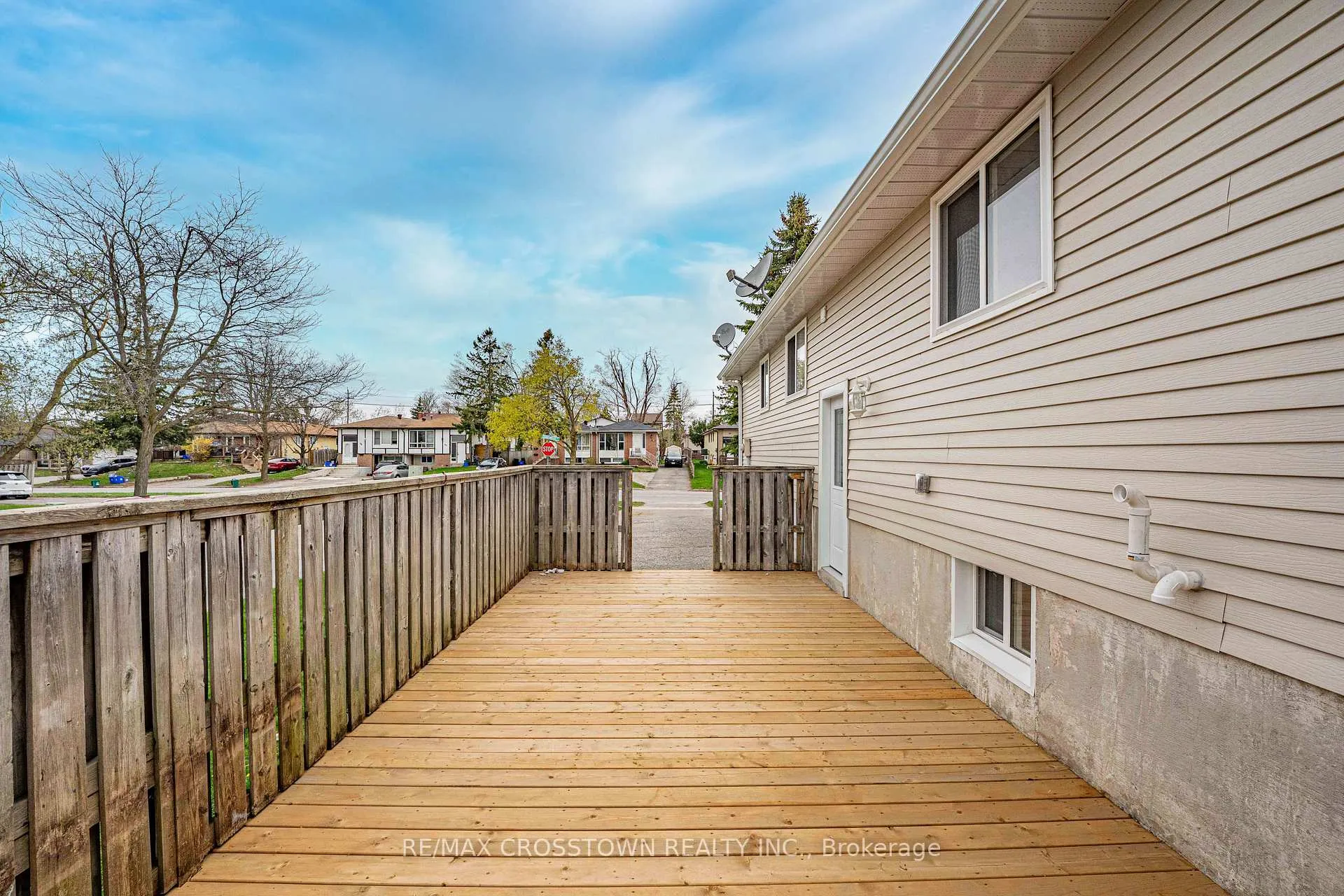 Photo 37 of 43 Charlbrook Avenue, Barrie, Cundles East — HOMEH