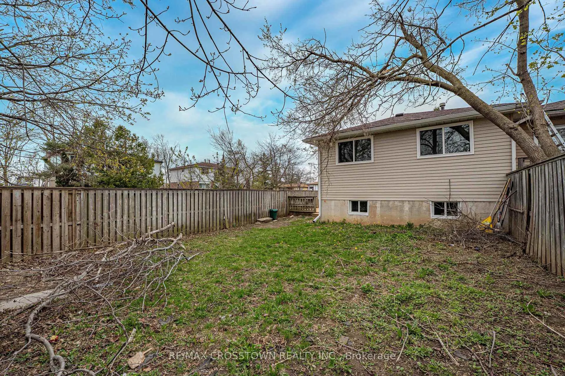 Photo 38 of 43 Charlbrook Avenue, Barrie, Cundles East — HOMEH