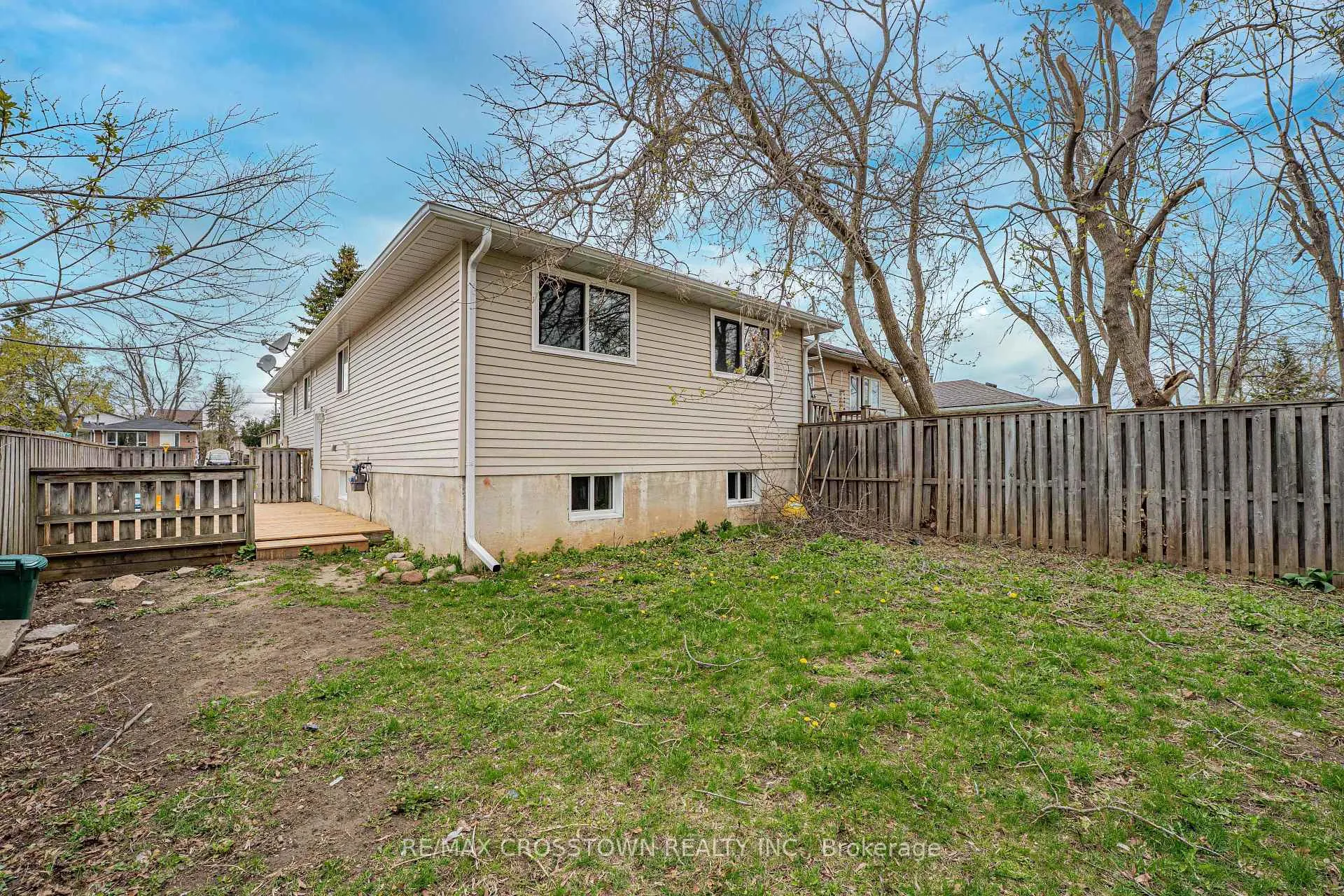 Photo 39 of 43 Charlbrook Avenue, Barrie, Cundles East — HOMEH