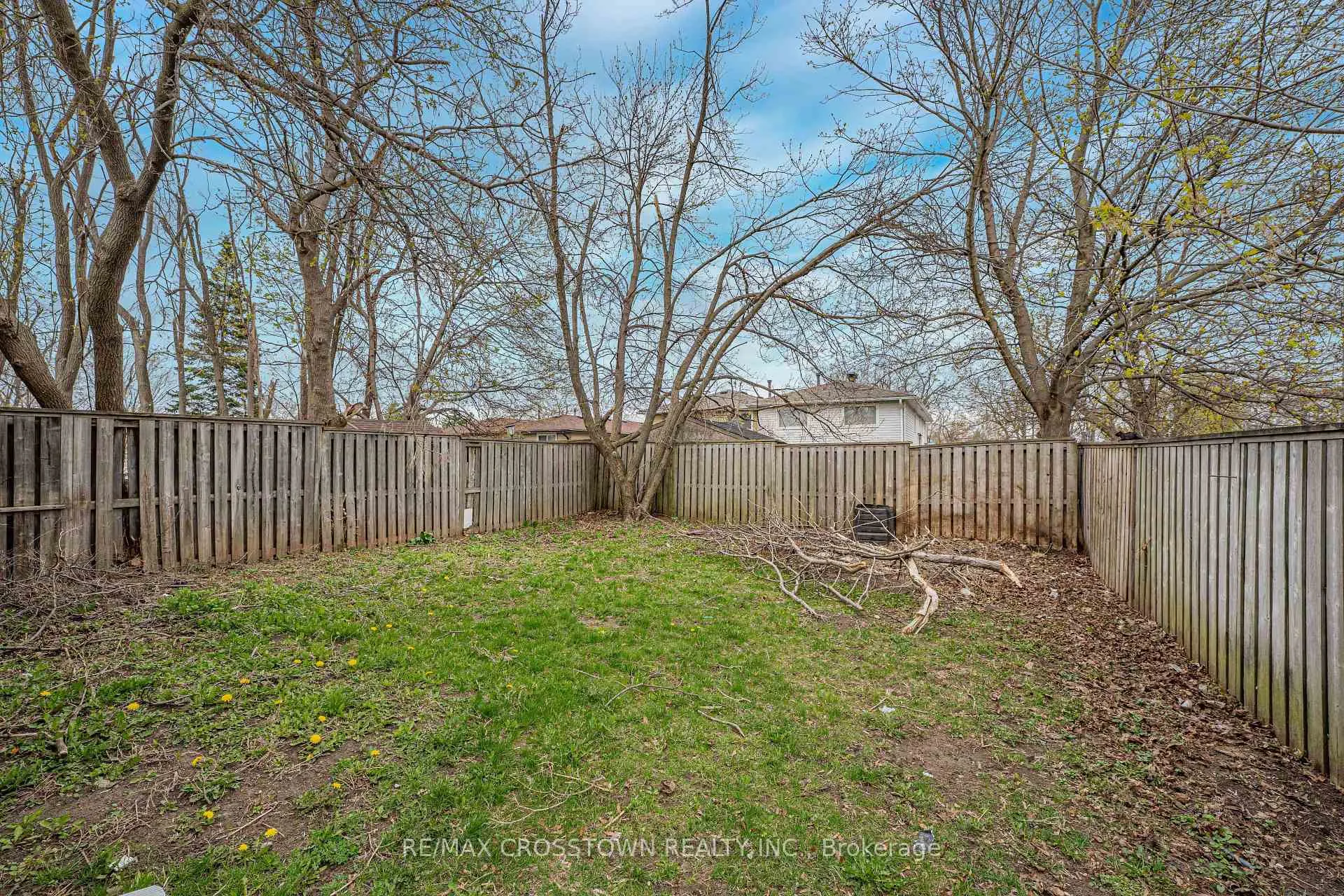 Photo 40 of 43 Charlbrook Avenue, Barrie, Cundles East — HOMEH