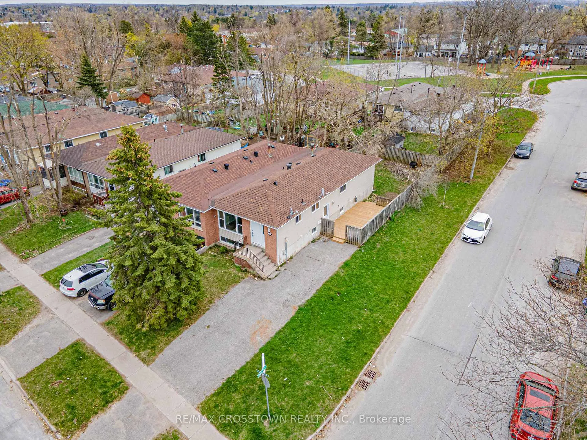 Photo 42 of 43 Charlbrook Avenue, Barrie, Cundles East — HOMEH