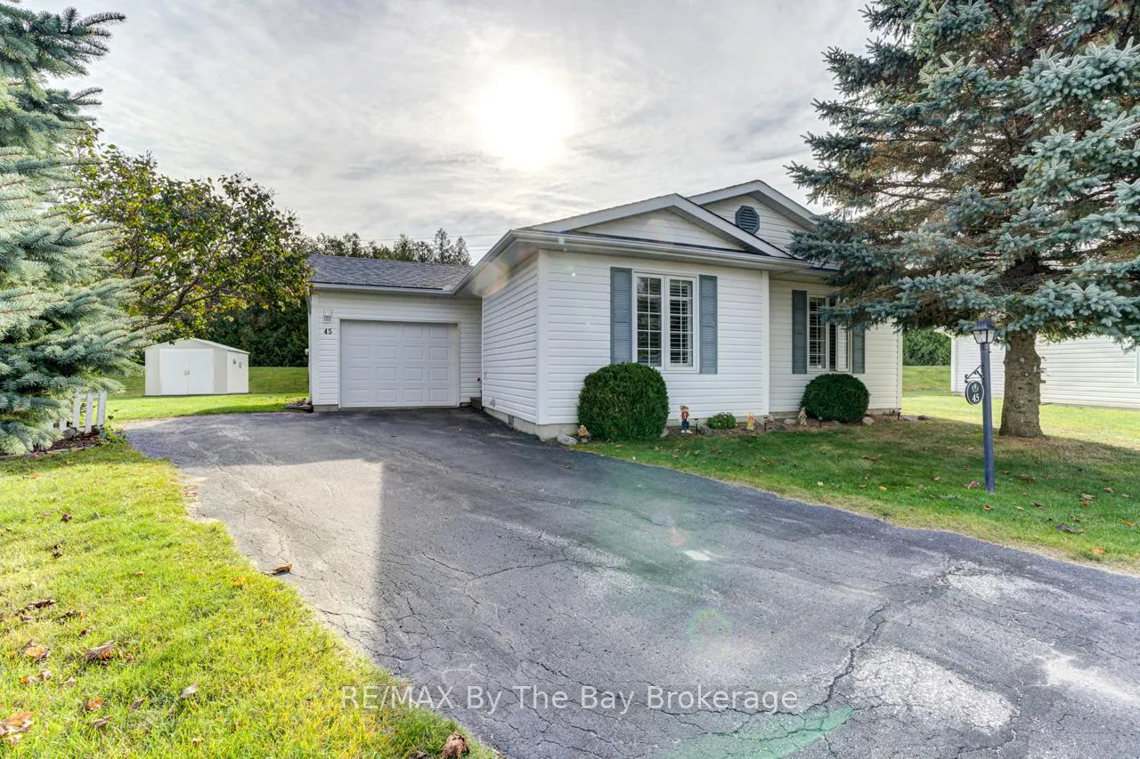 Photo 1 of 45 Pennsylvania Avenue, Wasaga Beach — HOMEH