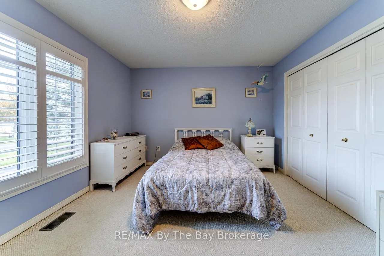 Photo 30 of 45 Pennsylvania Avenue, Wasaga Beach — HOMEH