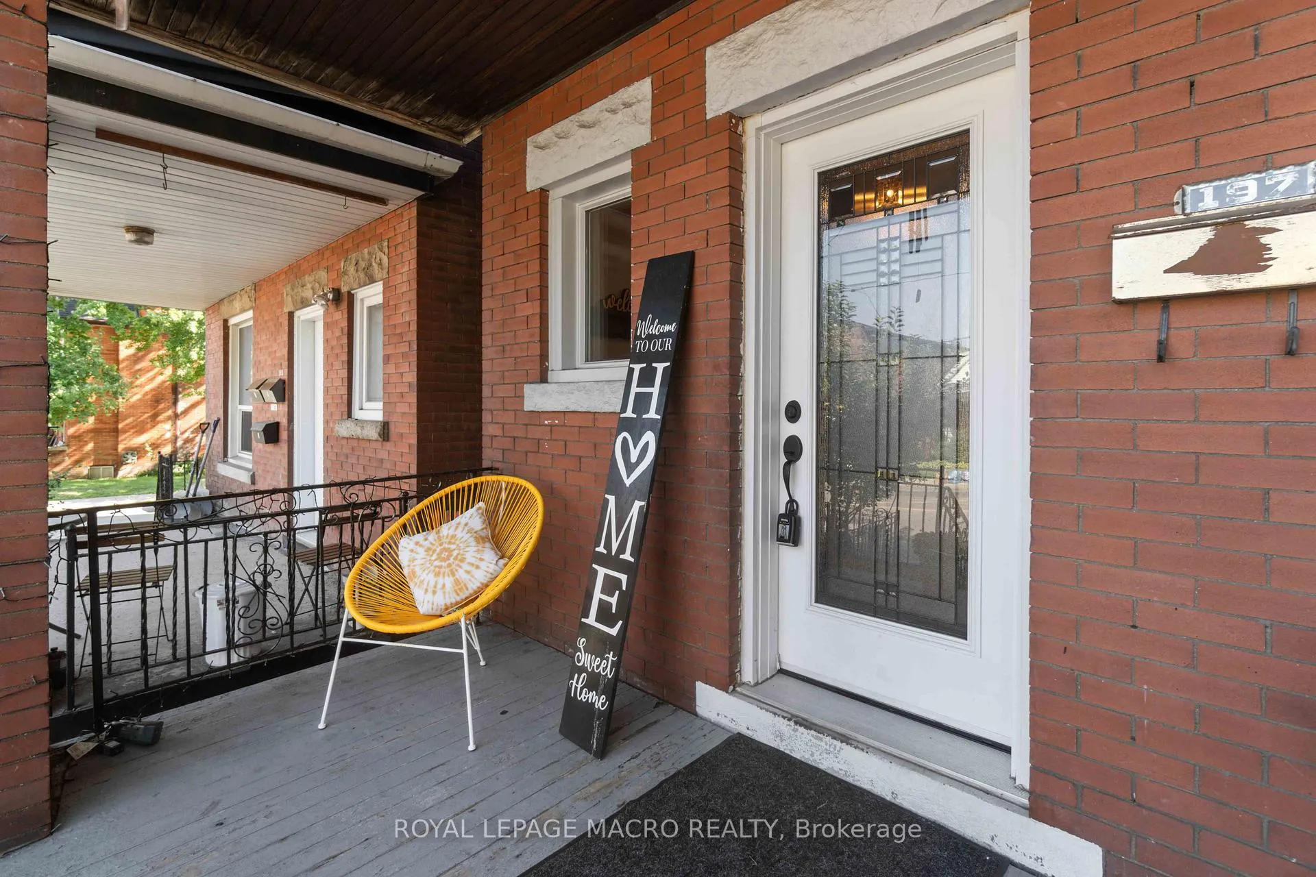 Photo 5 of 197 Wentworth Street S, Hamilton, Stinson — HOMEH