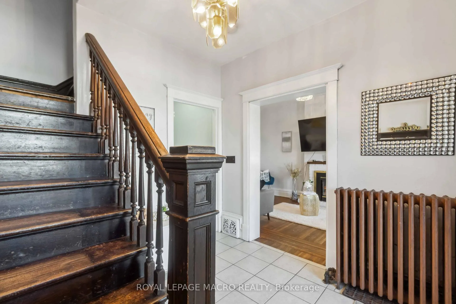 Photo 8 of 197 Wentworth Street S, Hamilton, Stinson — HOMEH