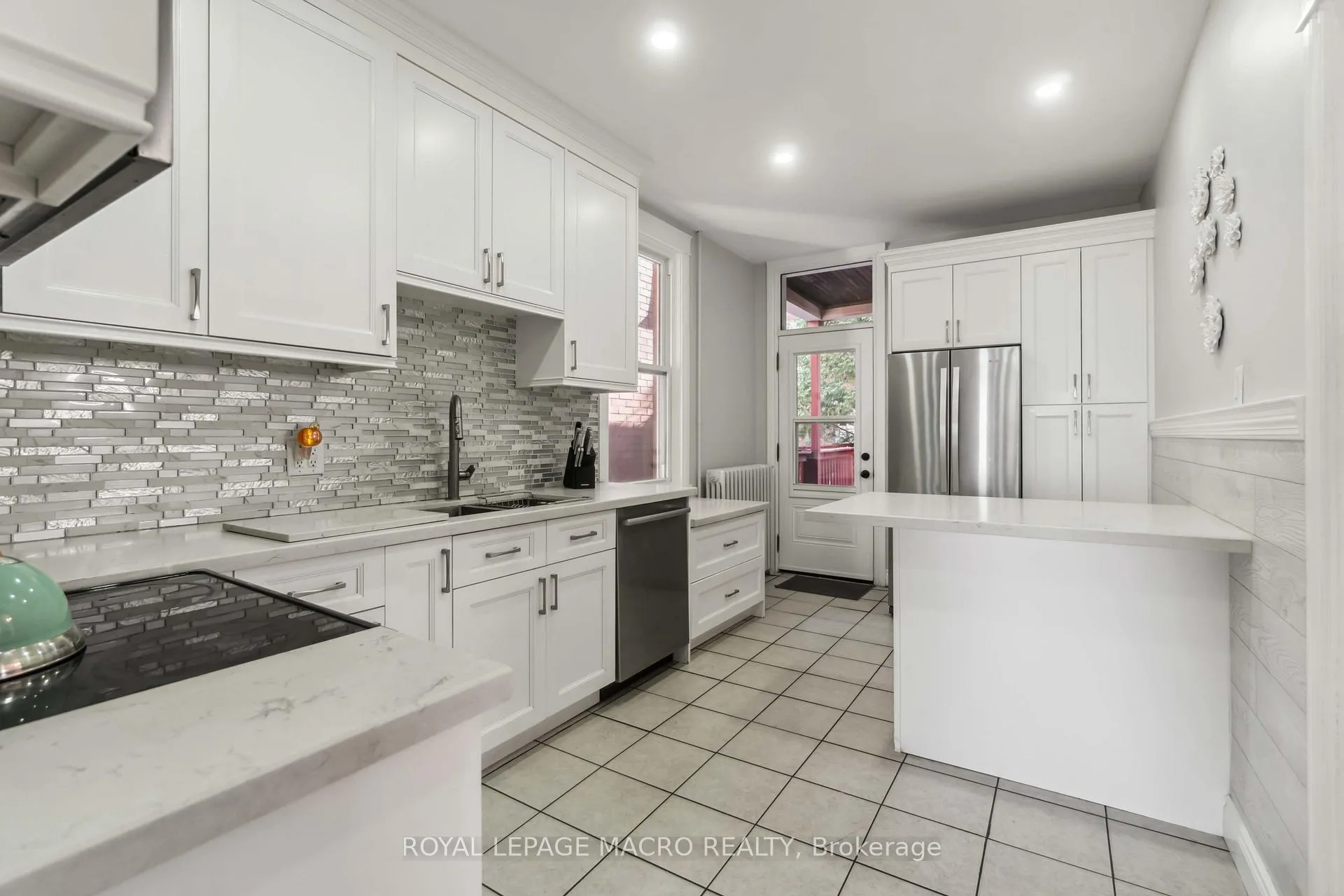 Photo 21 of 197 Wentworth Street S, Hamilton, Stinson — HOMEH