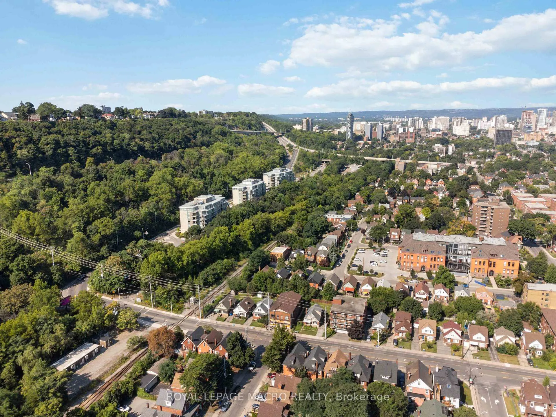 Photo 47 of 197 Wentworth Street S, Hamilton, Stinson — HOMEH