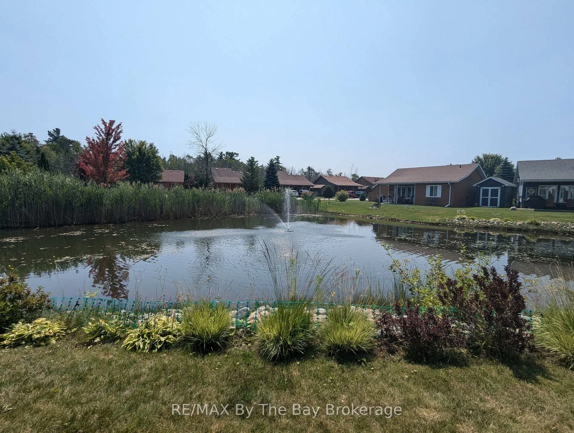 Photo 4 of 6 Huron Circle, Wasaga Beach — HOMEH