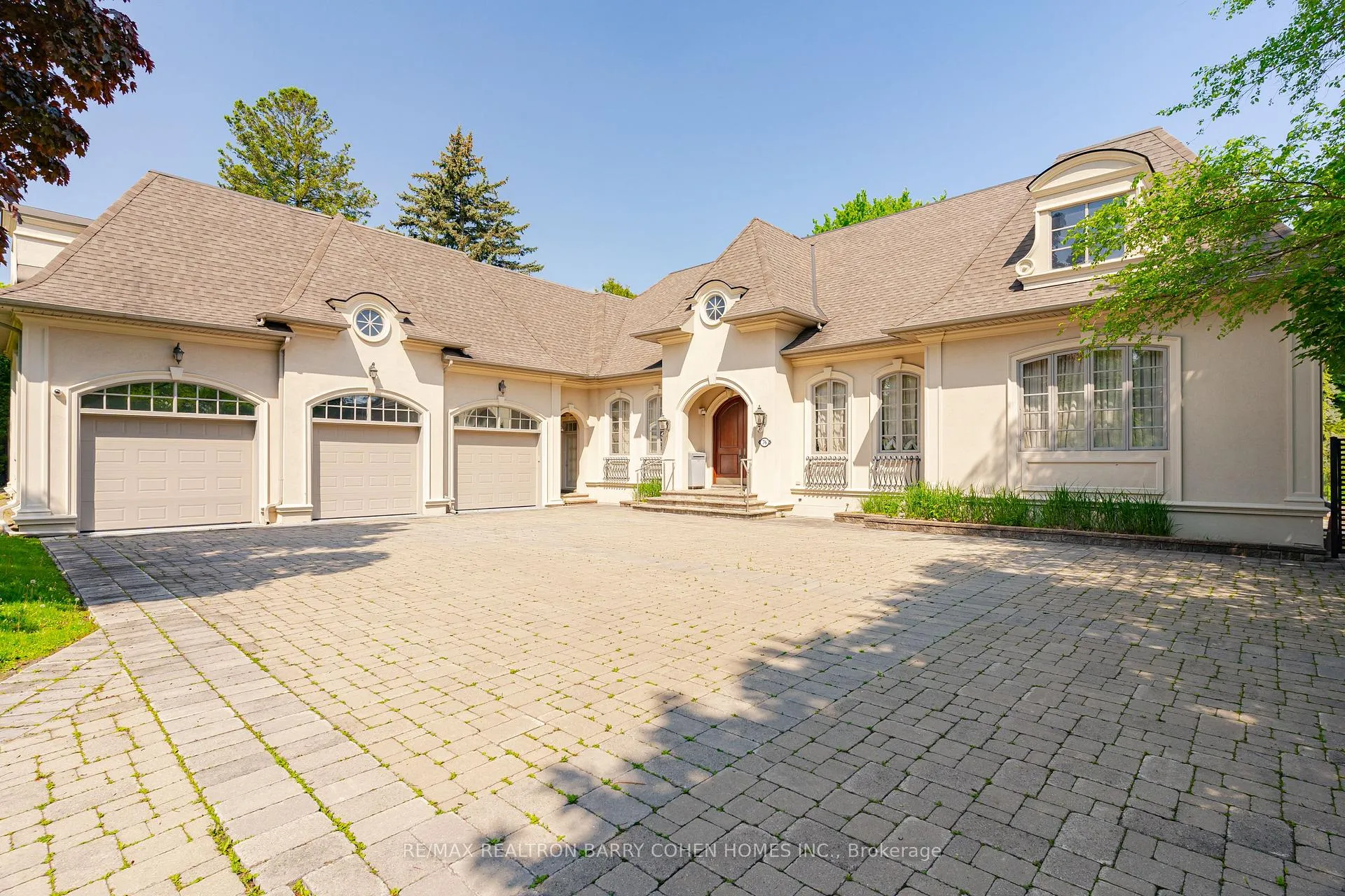 Photo 2 of 76 Thornridge Drive, Vaughan, Crestwood-Springfarm-Yorkhill — HOMEH