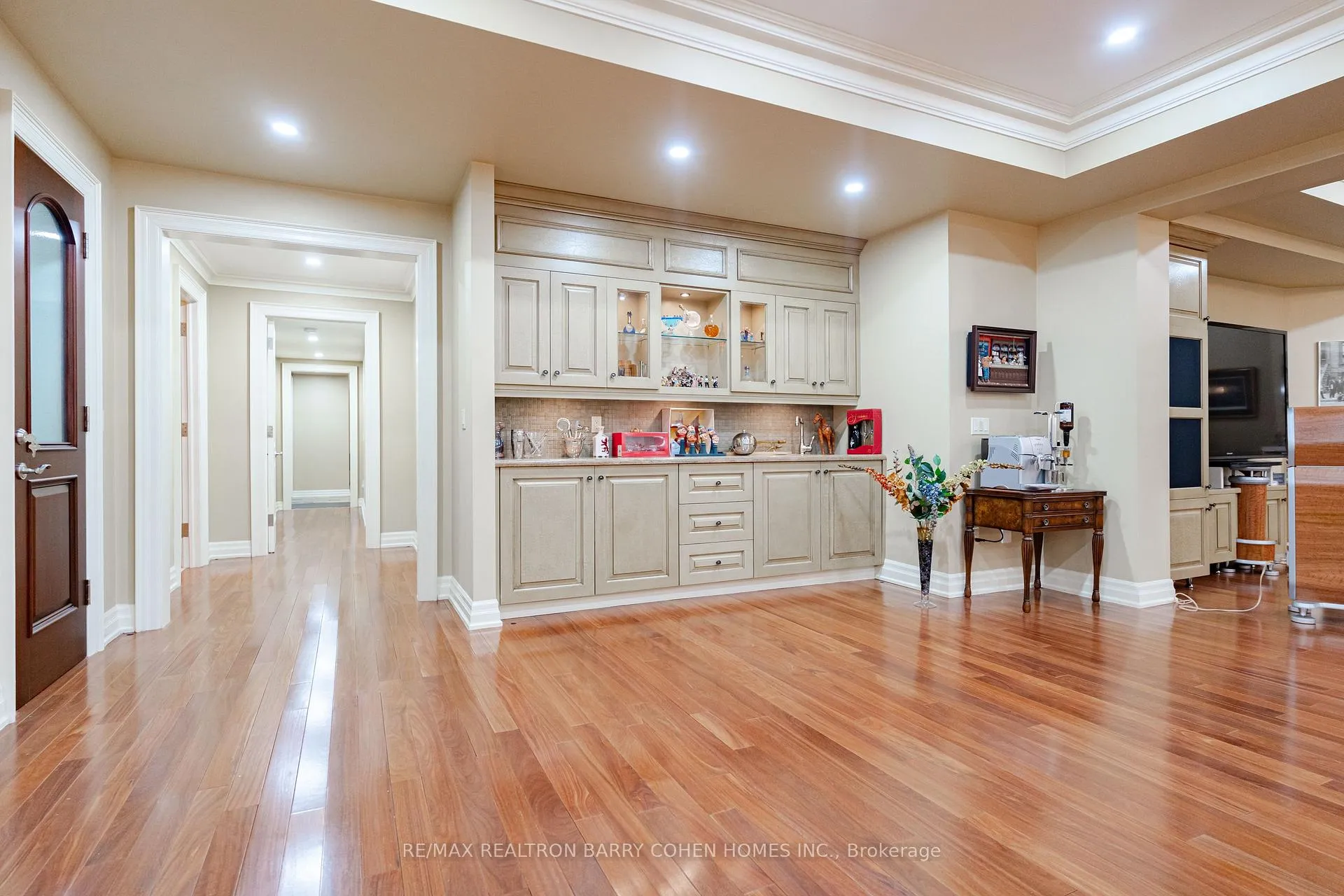 Photo 18 of 76 Thornridge Drive, Vaughan, Crestwood-Springfarm-Yorkhill — HOMEH