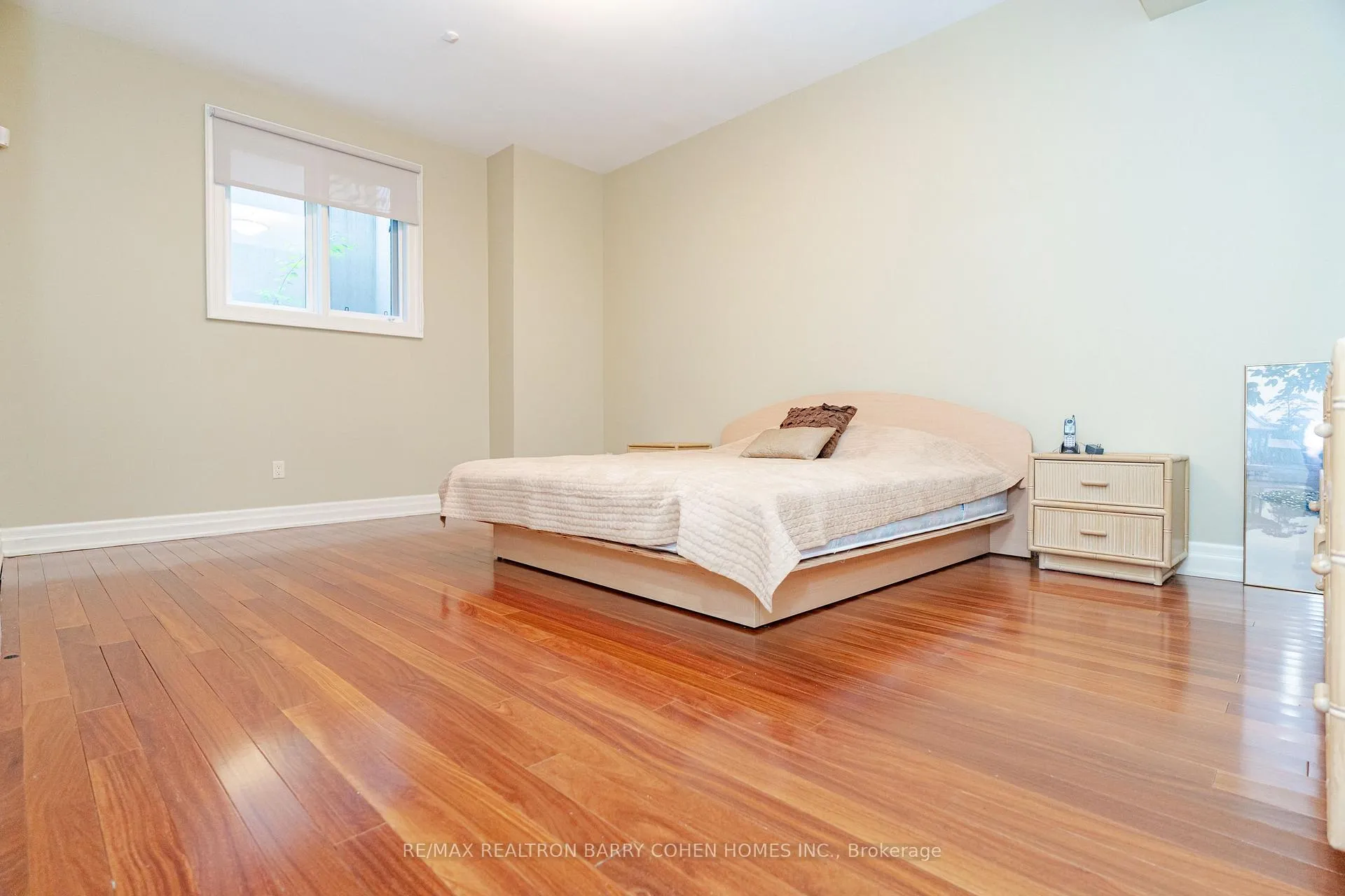 Photo 20 of 76 Thornridge Drive, Vaughan, Crestwood-Springfarm-Yorkhill — HOMEH
