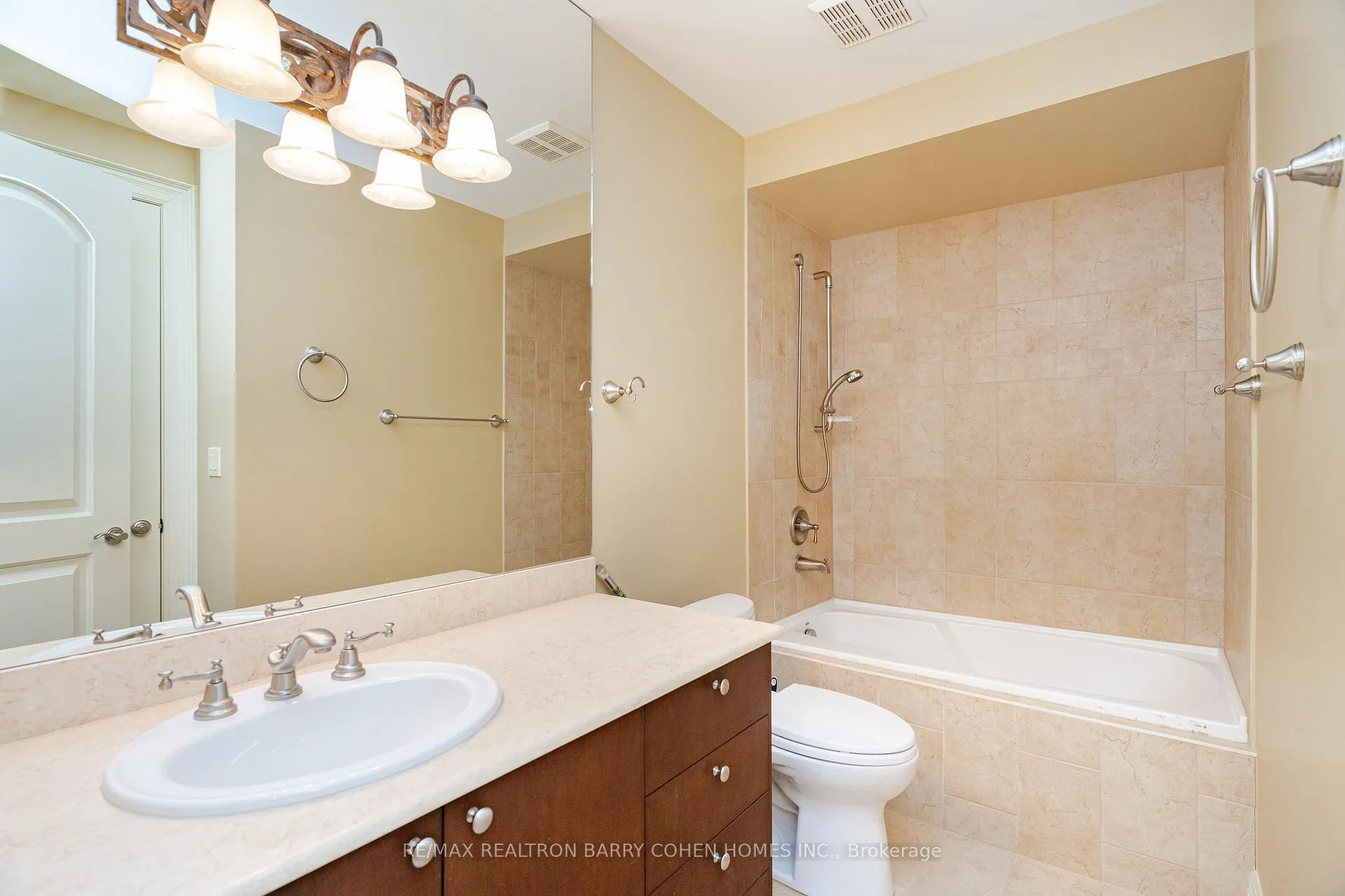 Photo 21 of 76 Thornridge Drive, Vaughan, Crestwood-Springfarm-Yorkhill — HOMEH