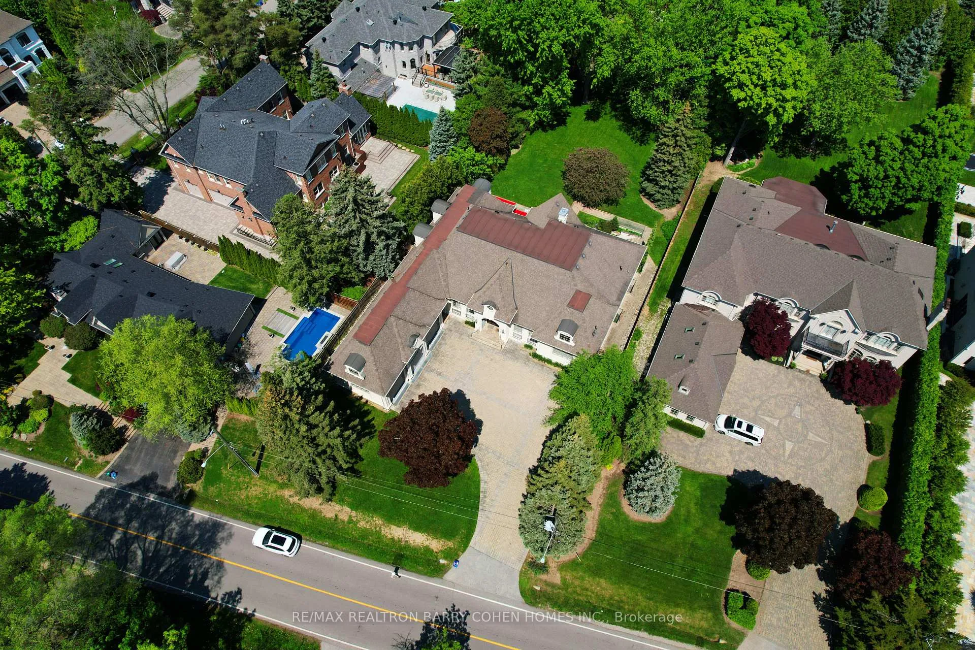 Photo 32 of 76 Thornridge Drive, Vaughan, Crestwood-Springfarm-Yorkhill — HOMEH