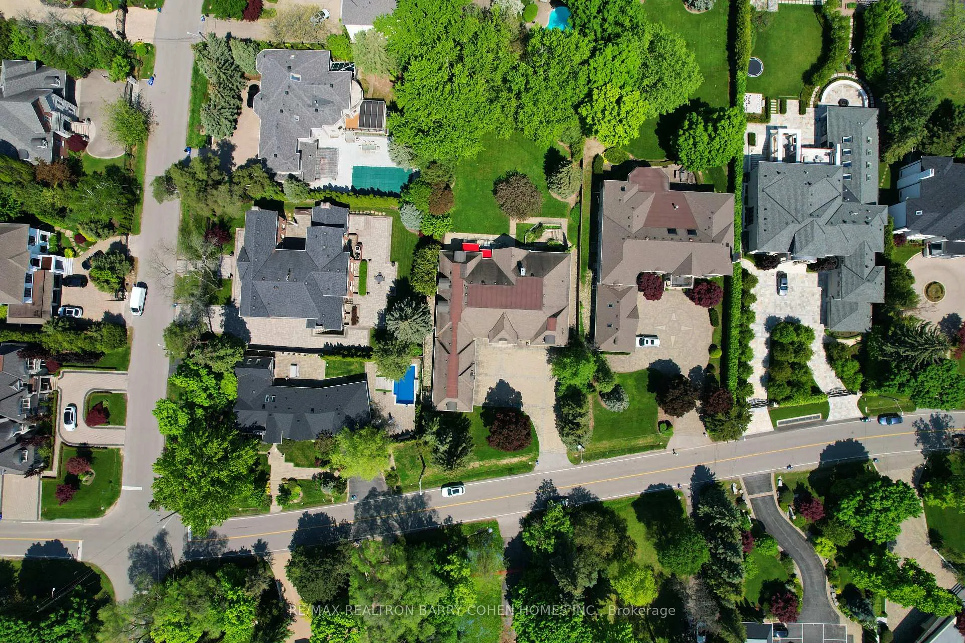 Photo 33 of 76 Thornridge Drive, Vaughan, Crestwood-Springfarm-Yorkhill — HOMEH