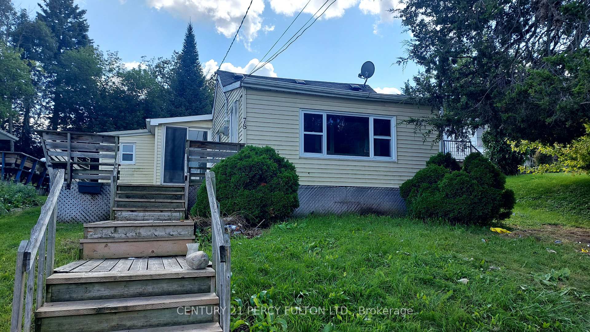 Photo 1 of 78 Wallbridge Crescent, Belleville, Belleville Ward — HOMEH