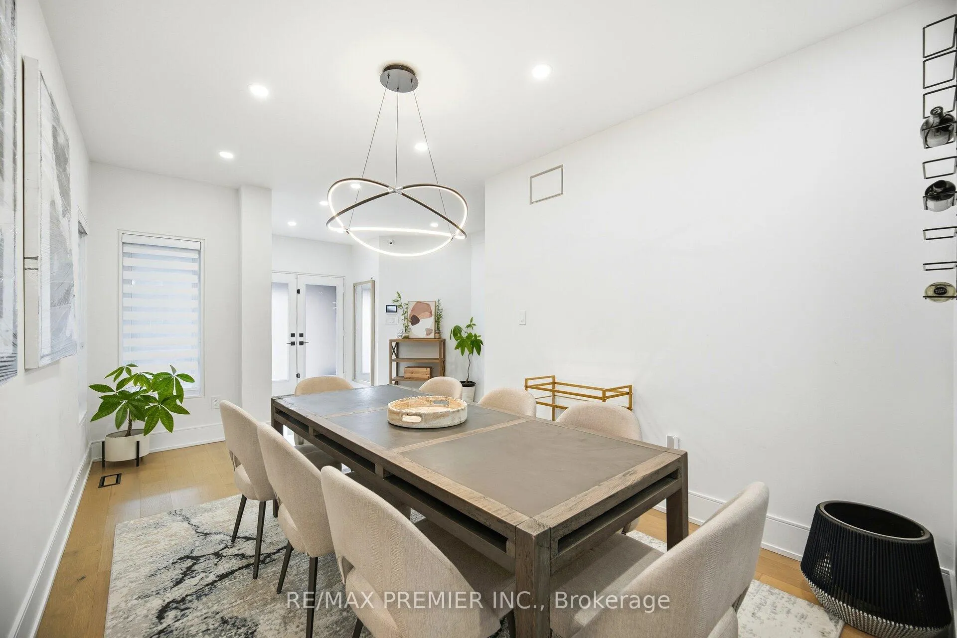 Photo 6 of 80 Sgotto Boulevard, Vaughan, Sonoma Heights — HOMEH