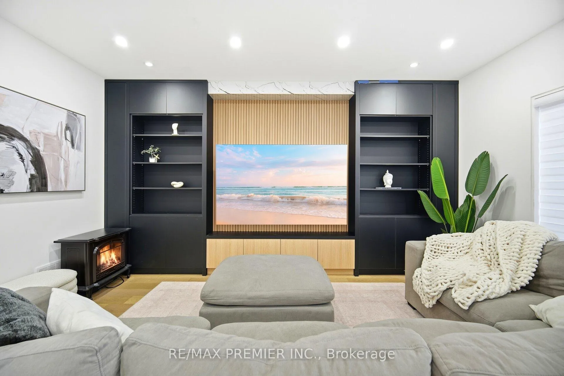 Photo 9 of 80 Sgotto Boulevard, Vaughan, Sonoma Heights — HOMEH