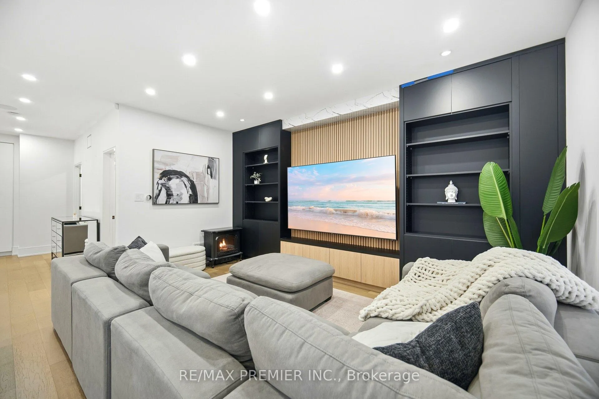 Photo 10 of 80 Sgotto Boulevard, Vaughan, Sonoma Heights — HOMEH