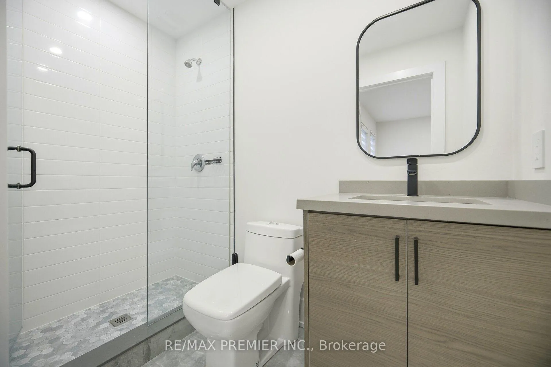 Photo 21 of 80 Sgotto Boulevard, Vaughan, Sonoma Heights — HOMEH