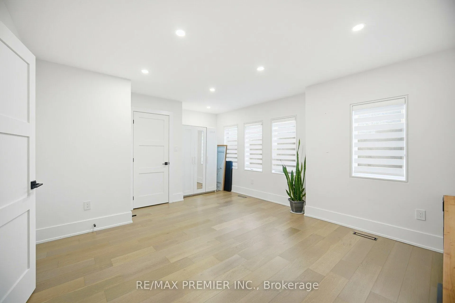 Photo 22 of 80 Sgotto Boulevard, Vaughan, Sonoma Heights — HOMEH