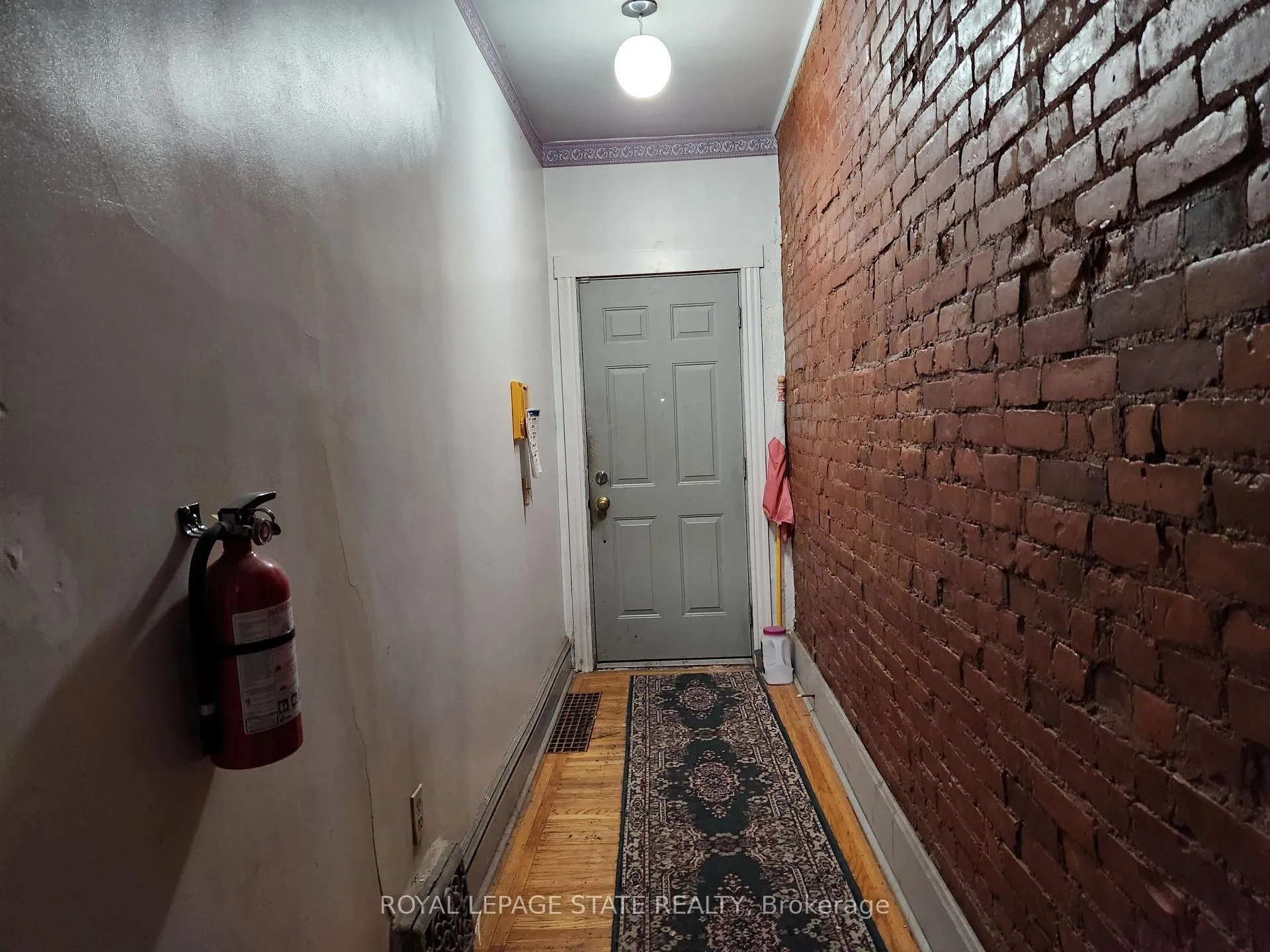 Photo 22 of 25 Gladstone Avenue, Hamilton, St. Clair — HOMEH
