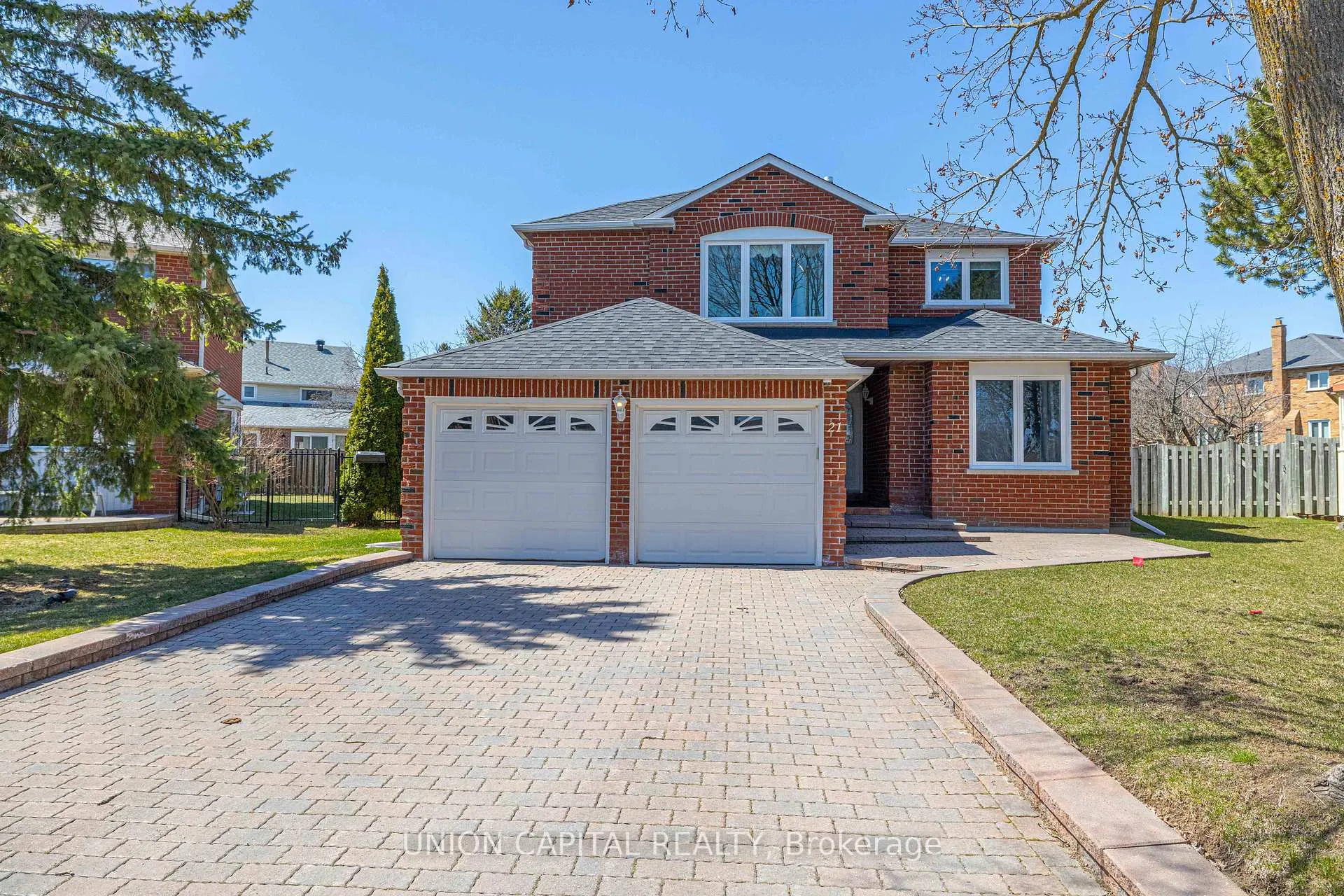 Photo 1 of 21 Bauer Crescent, Markham, Unionville — HOMEH