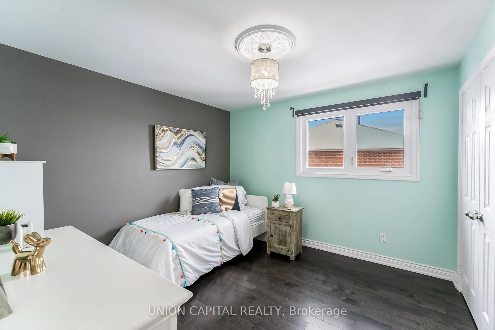 Photo 13 of 21 Bauer Crescent, Markham, Unionville — HOMEH