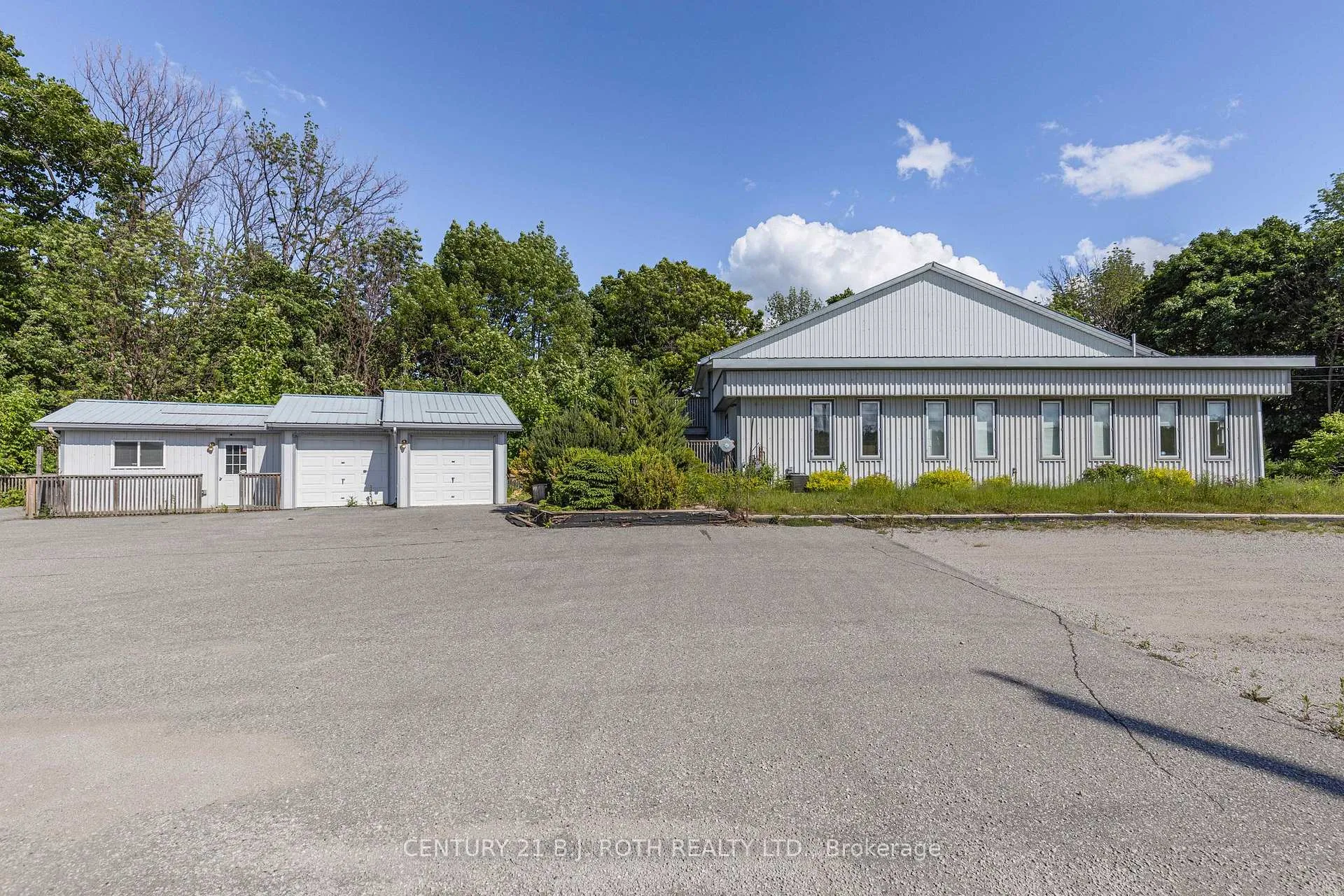 Photo 8 of 4201 Huronia Road, Severn, Rural Severn — HOMEH