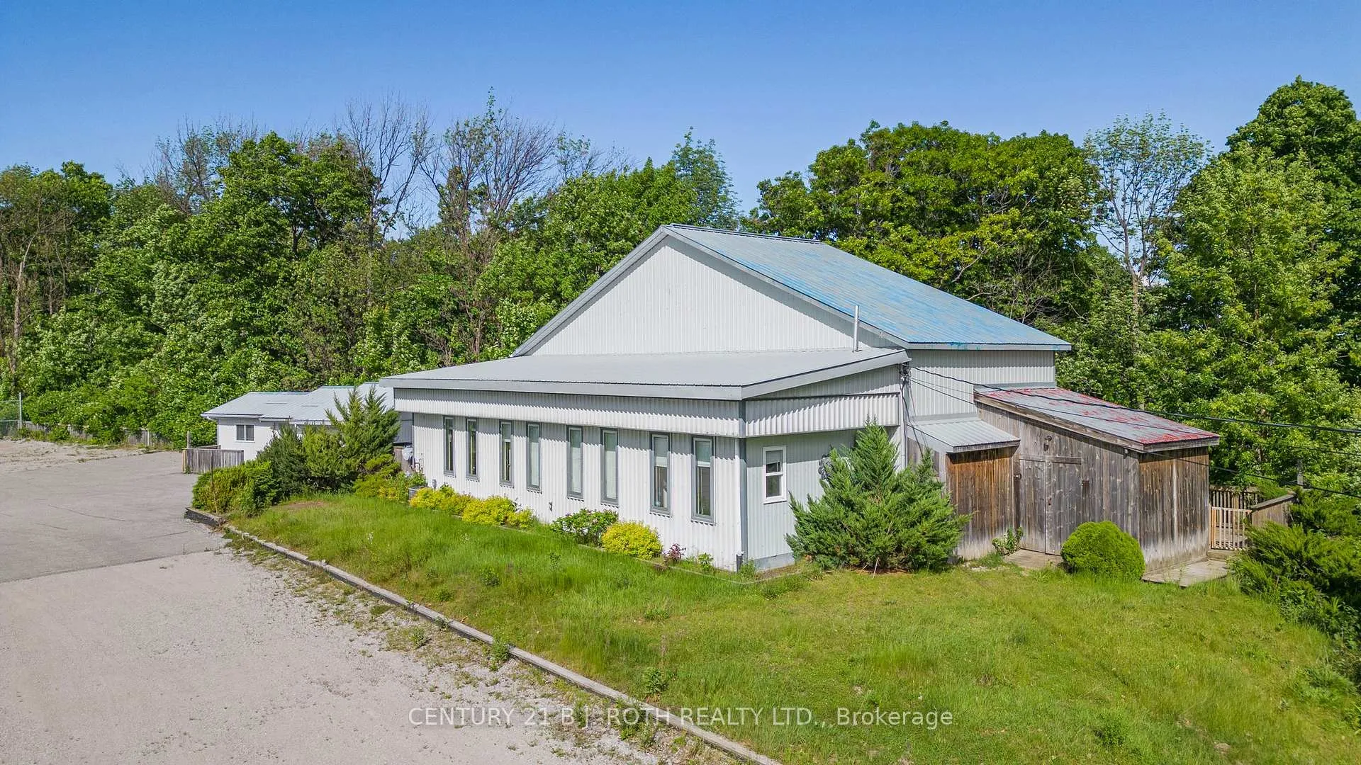 Photo 42 of 4201 Huronia Road, Severn, Rural Severn — HOMEH
