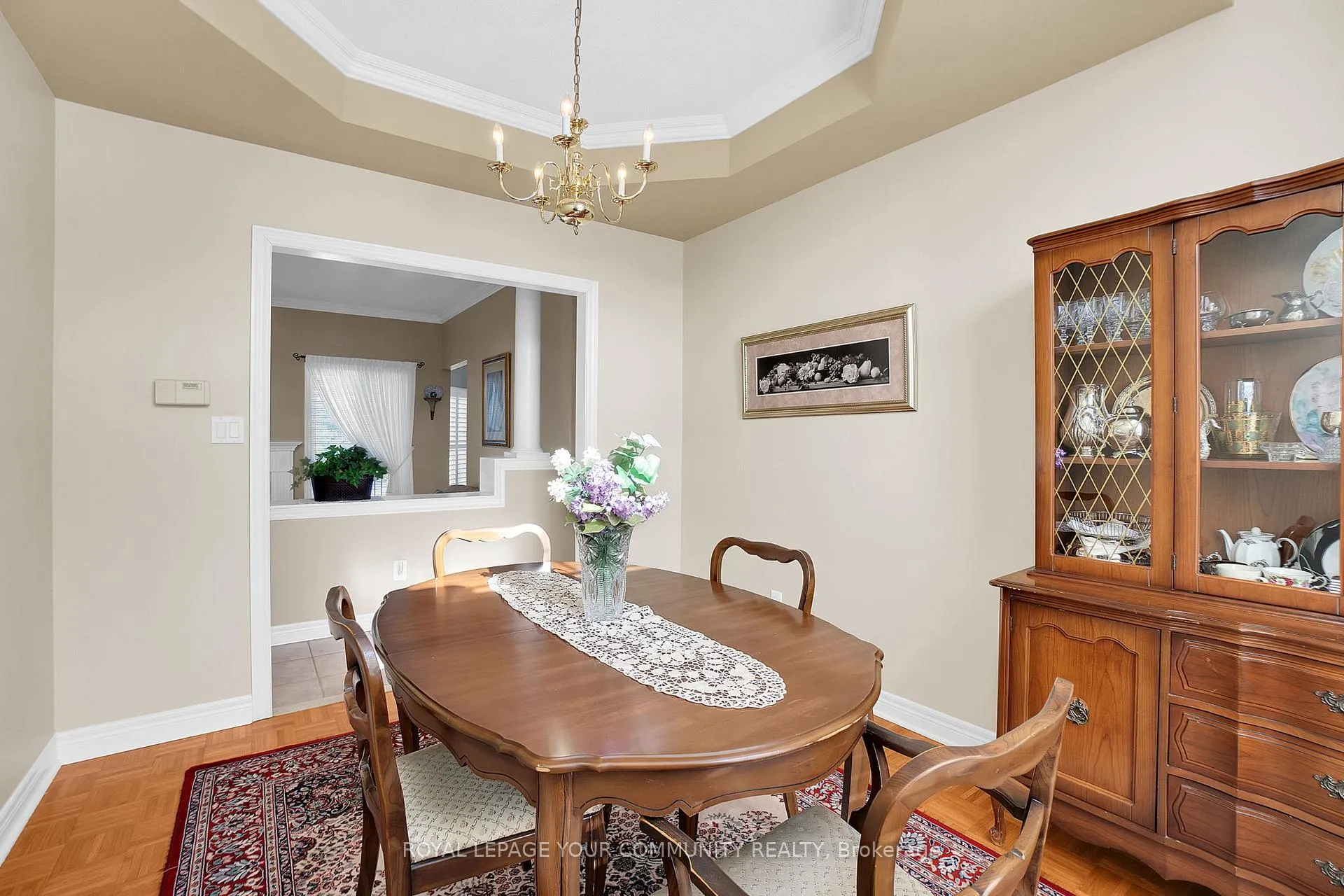 Photo 8 of 176 Laurentian Boulevard, Vaughan, Rural Vaughan — HOMEH