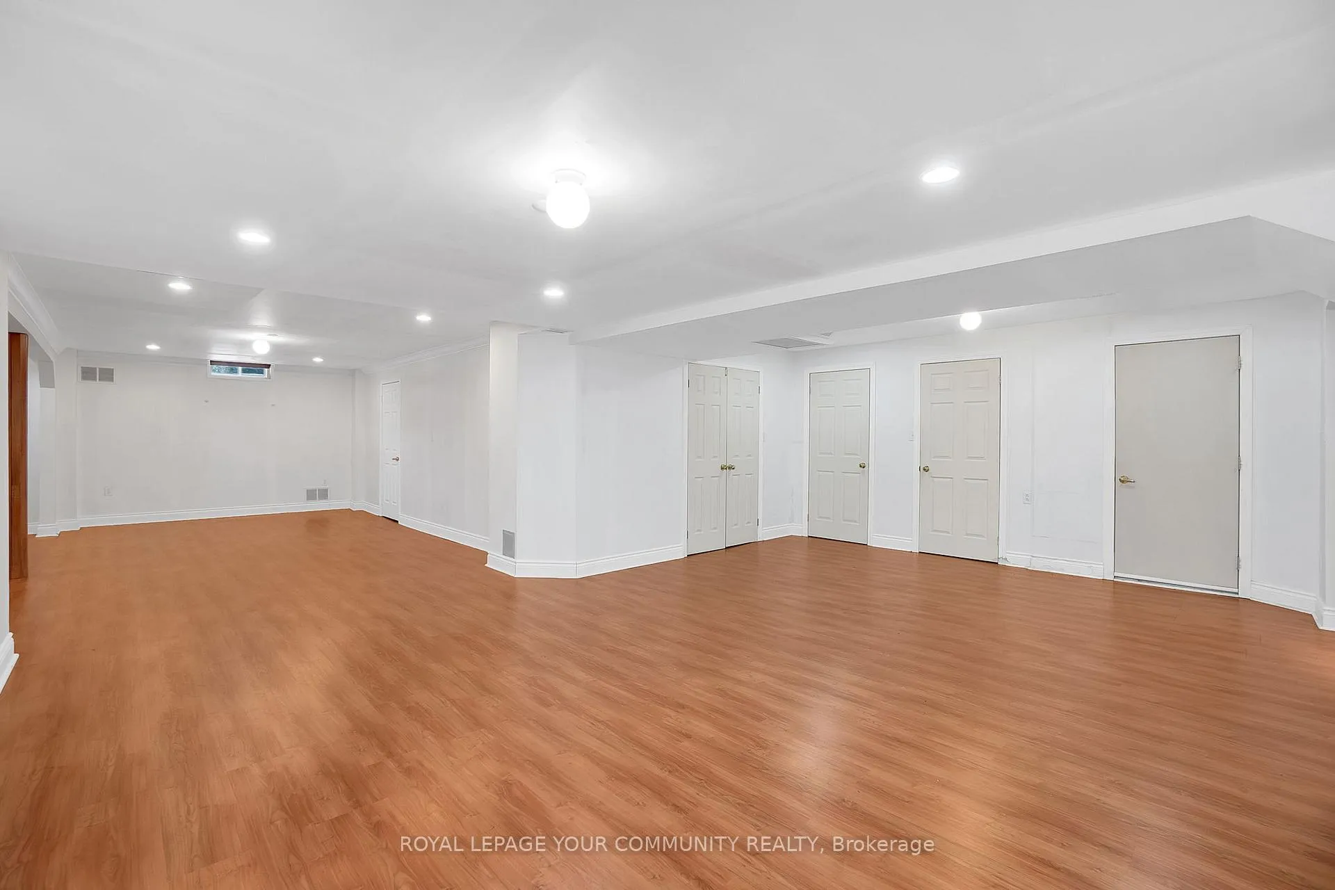 Photo 20 of 176 Laurentian Boulevard, Vaughan, Rural Vaughan — HOMEH