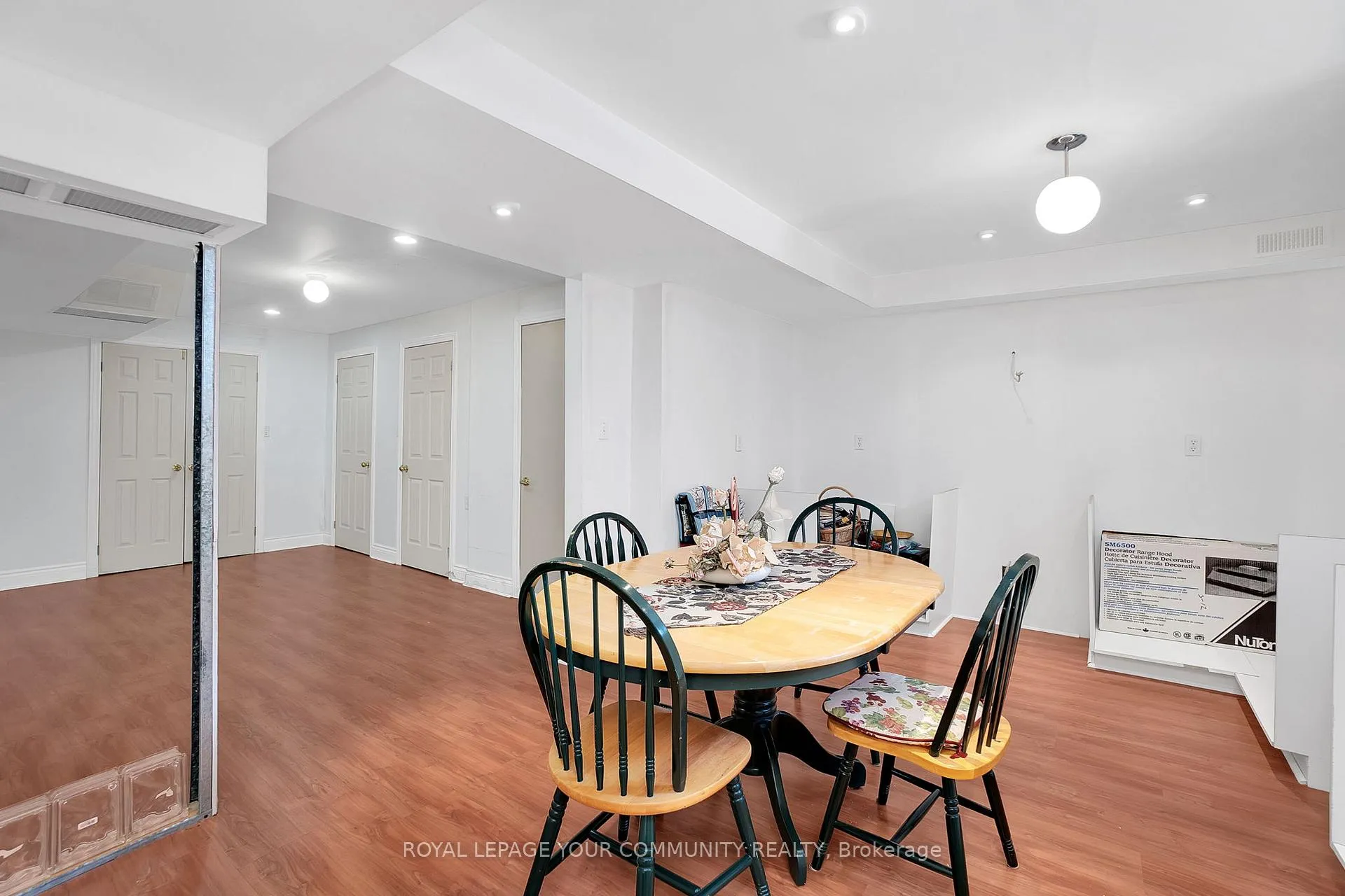 Photo 22 of 176 Laurentian Boulevard, Vaughan, Rural Vaughan — HOMEH