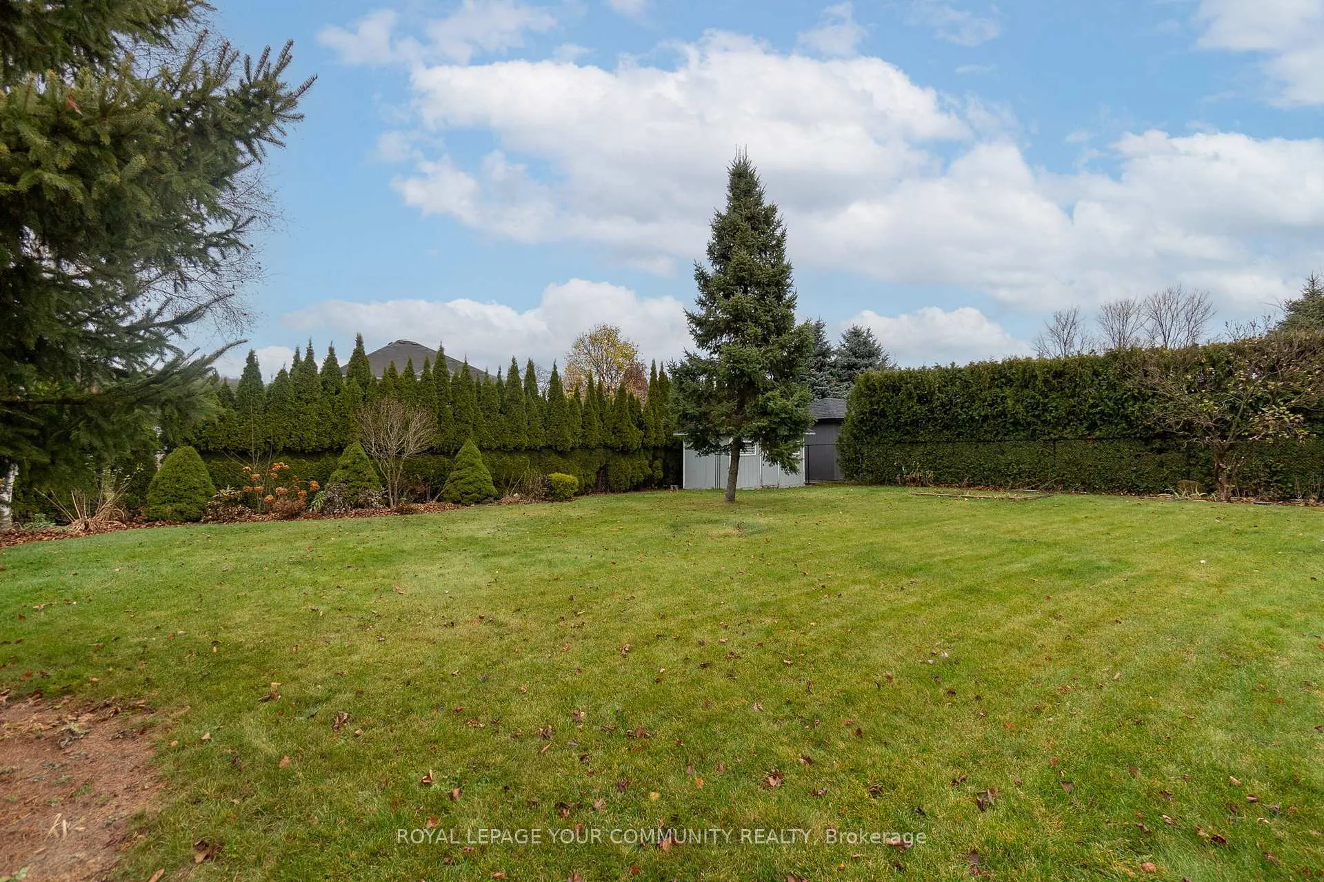 Photo 26 of 176 Laurentian Boulevard, Vaughan, Rural Vaughan — HOMEH