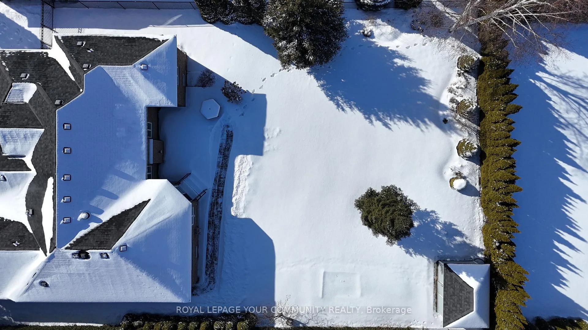 Photo 28 of 176 Laurentian Boulevard, Vaughan, Rural Vaughan — HOMEH