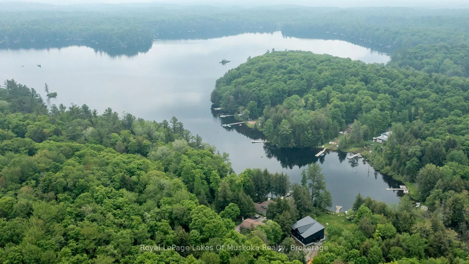 Photo 3 of 1019 Lakeshore Drive N, Bracebridge, Oakley — HOMEH
