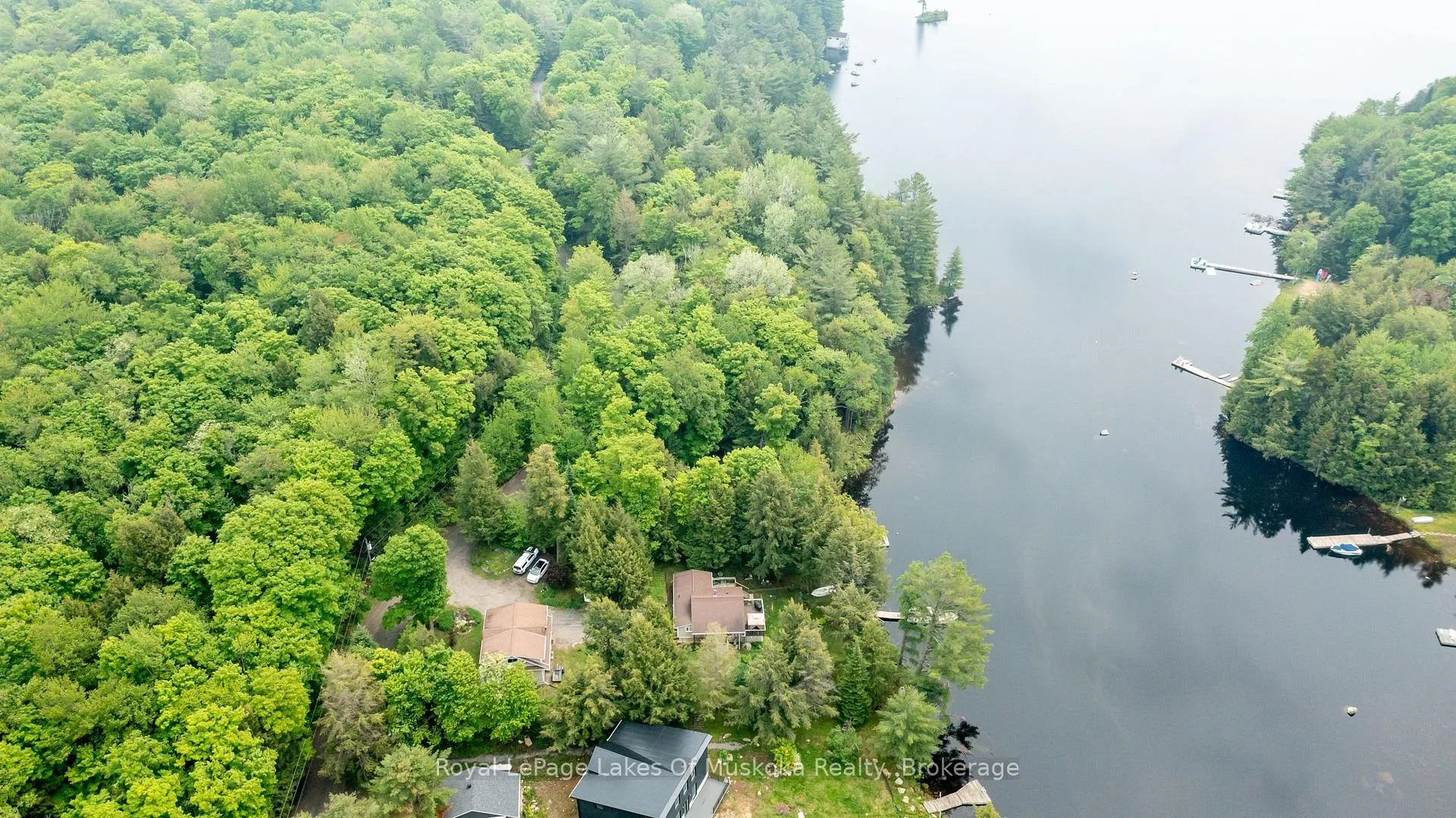 Photo 6 of 1019 Lakeshore Drive N, Bracebridge, Oakley — HOMEH