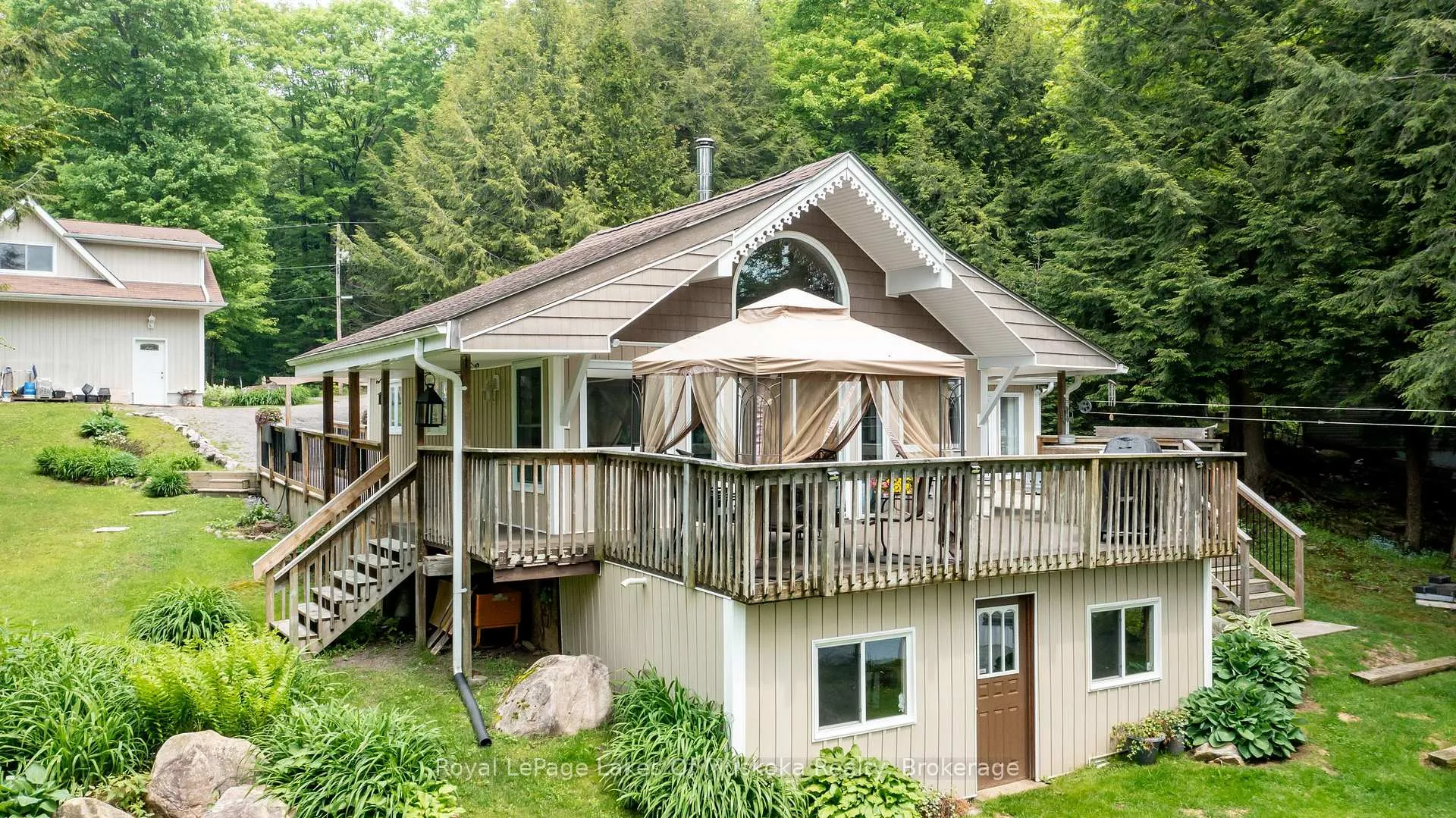 Photo 15 of 1019 Lakeshore Drive N, Bracebridge, Oakley — HOMEH