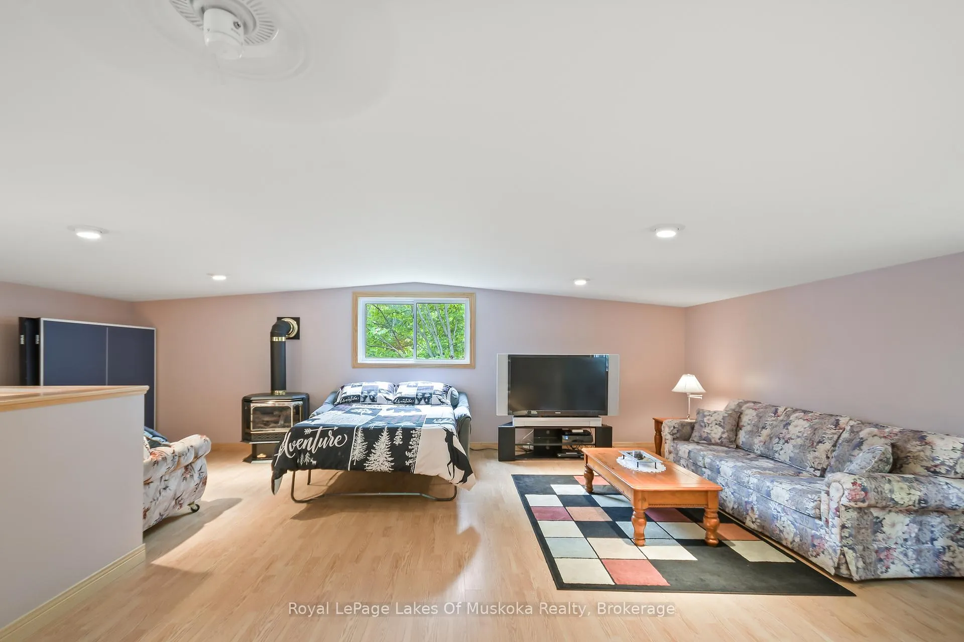 Photo 28 of 1019 Lakeshore Drive N, Bracebridge, Oakley — HOMEH